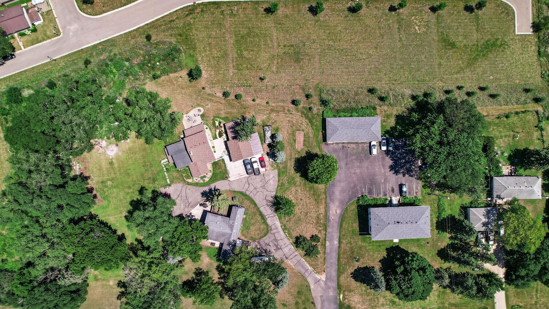 main property photo 17