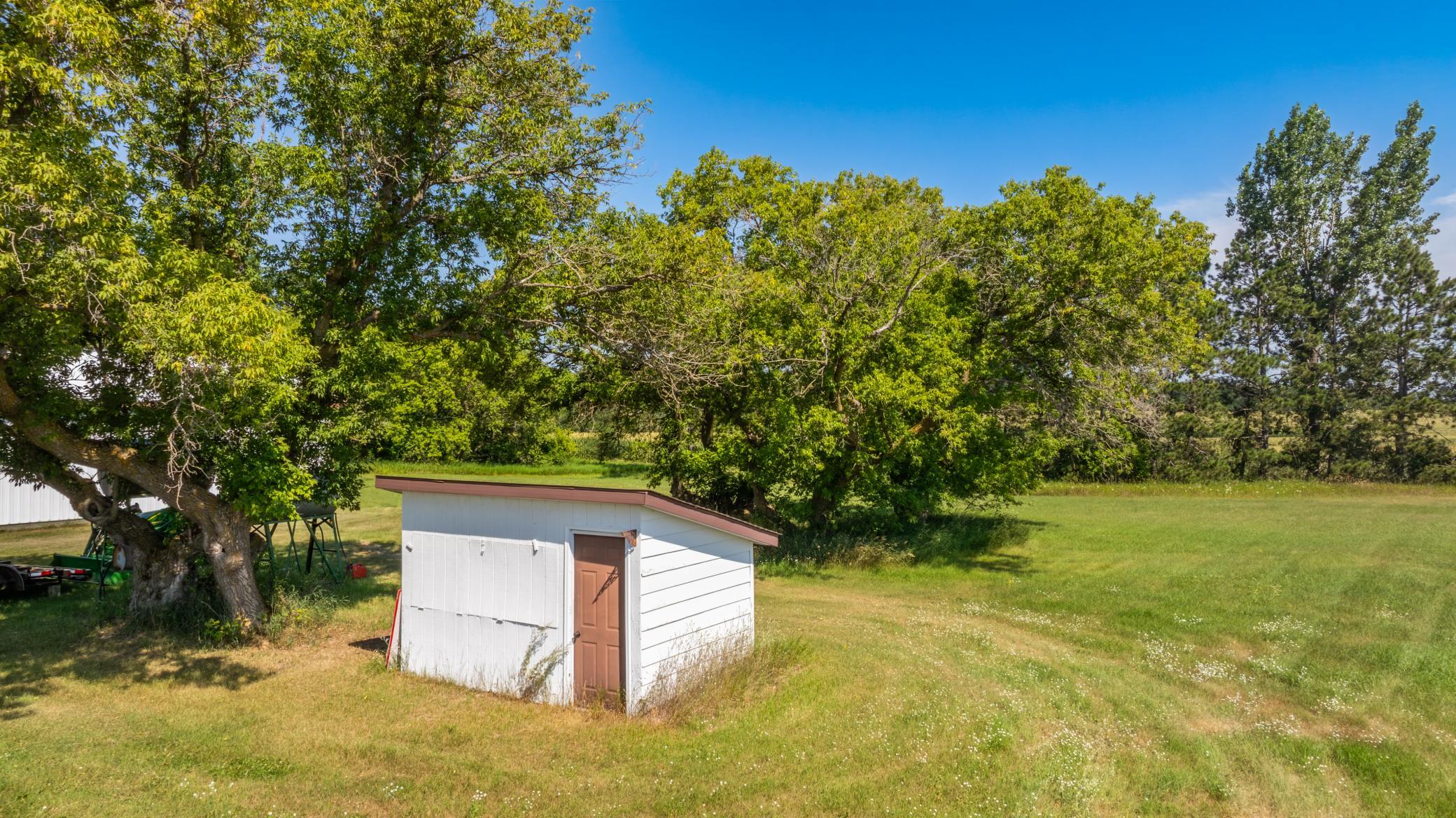 main property photo 32