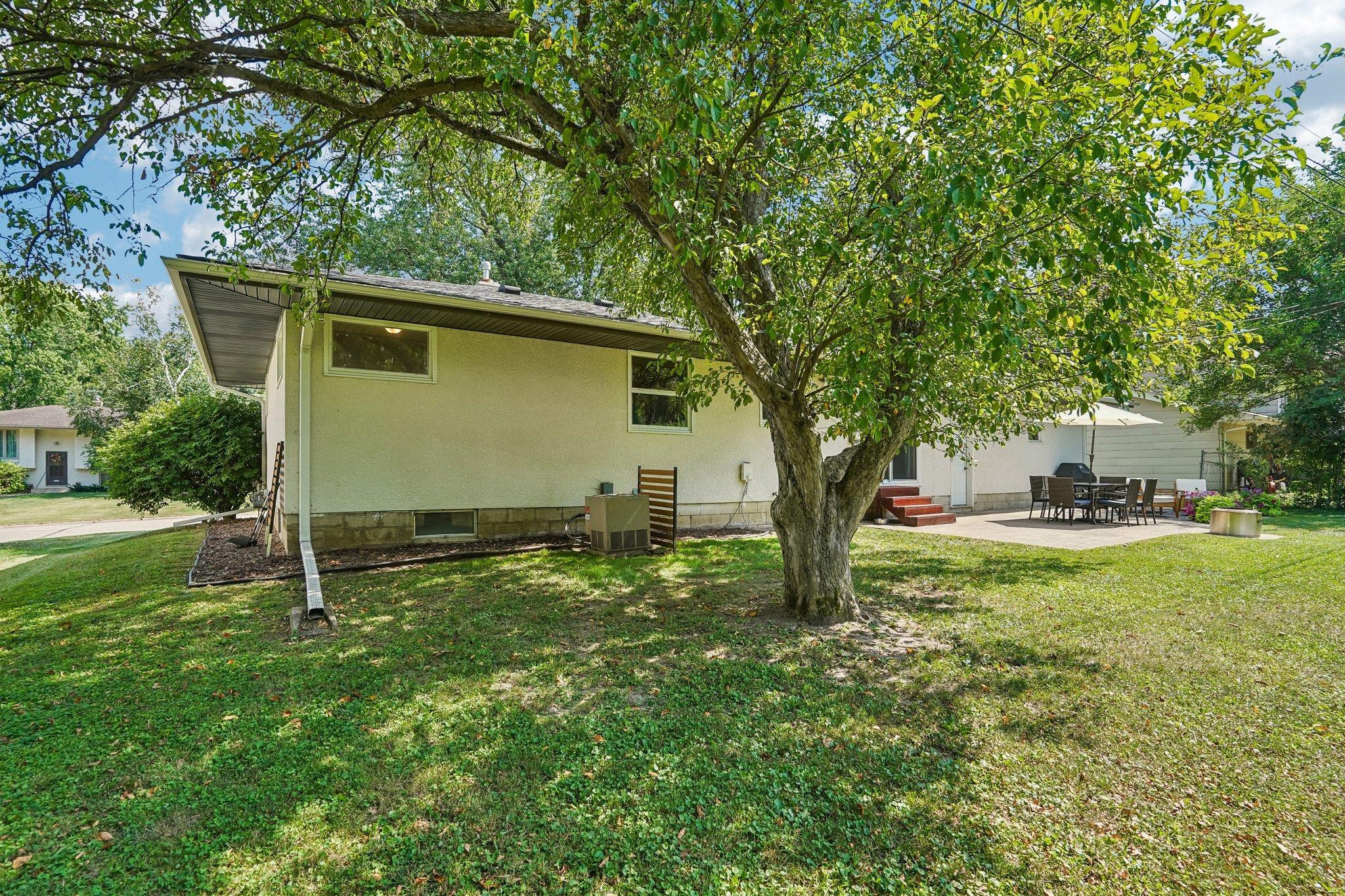 main property photo 35