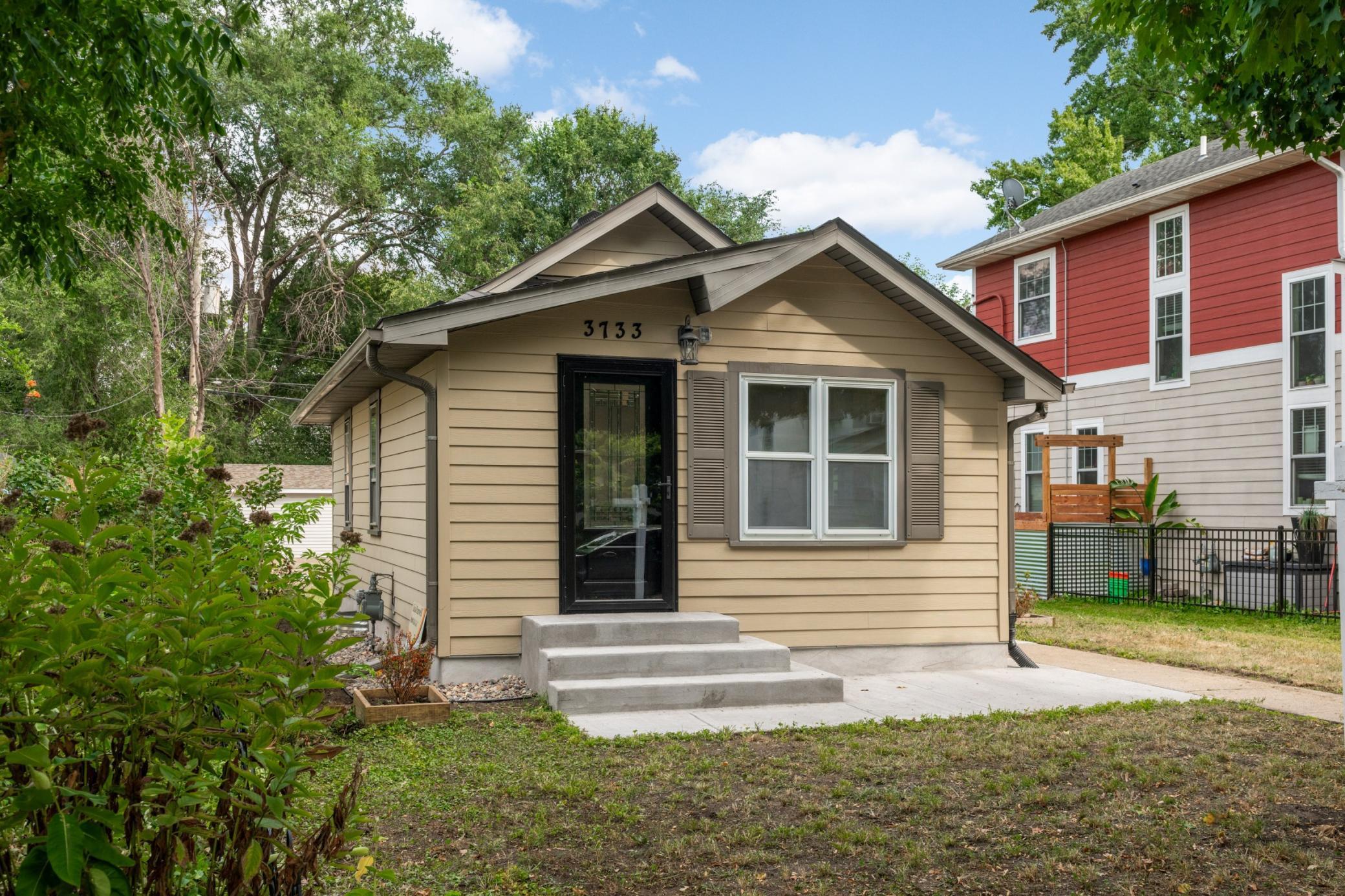 main property photo 0