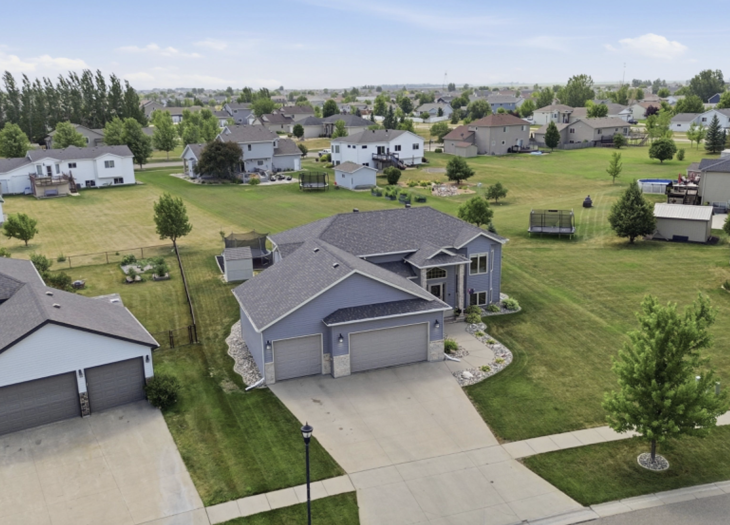main property photo 46