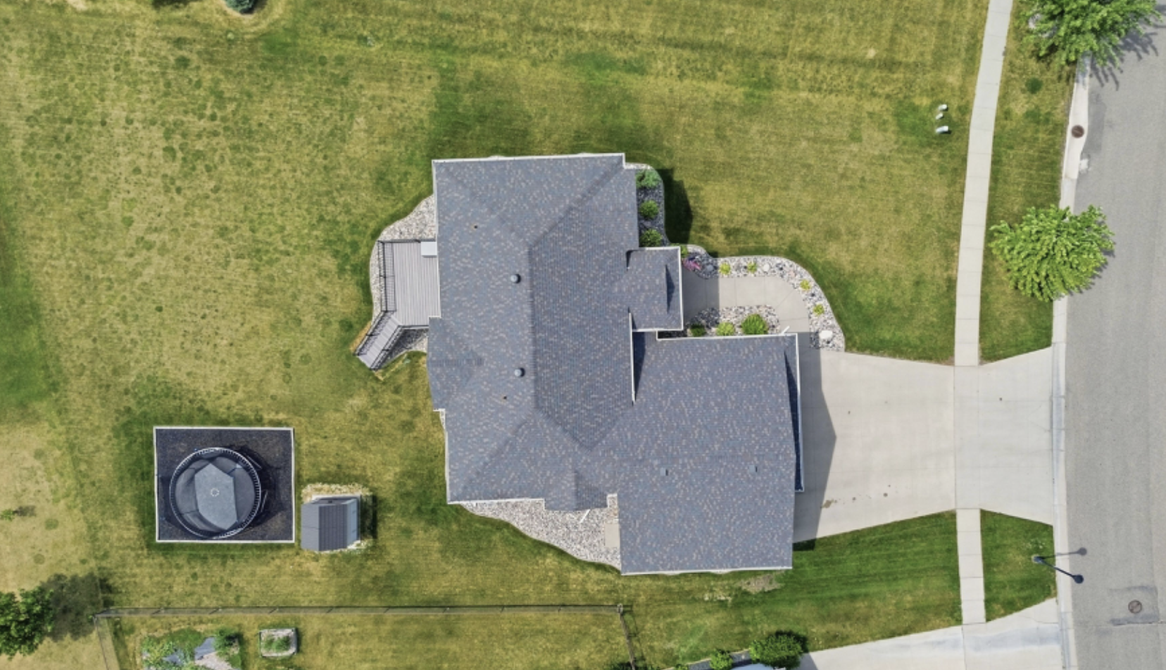 main property photo 51