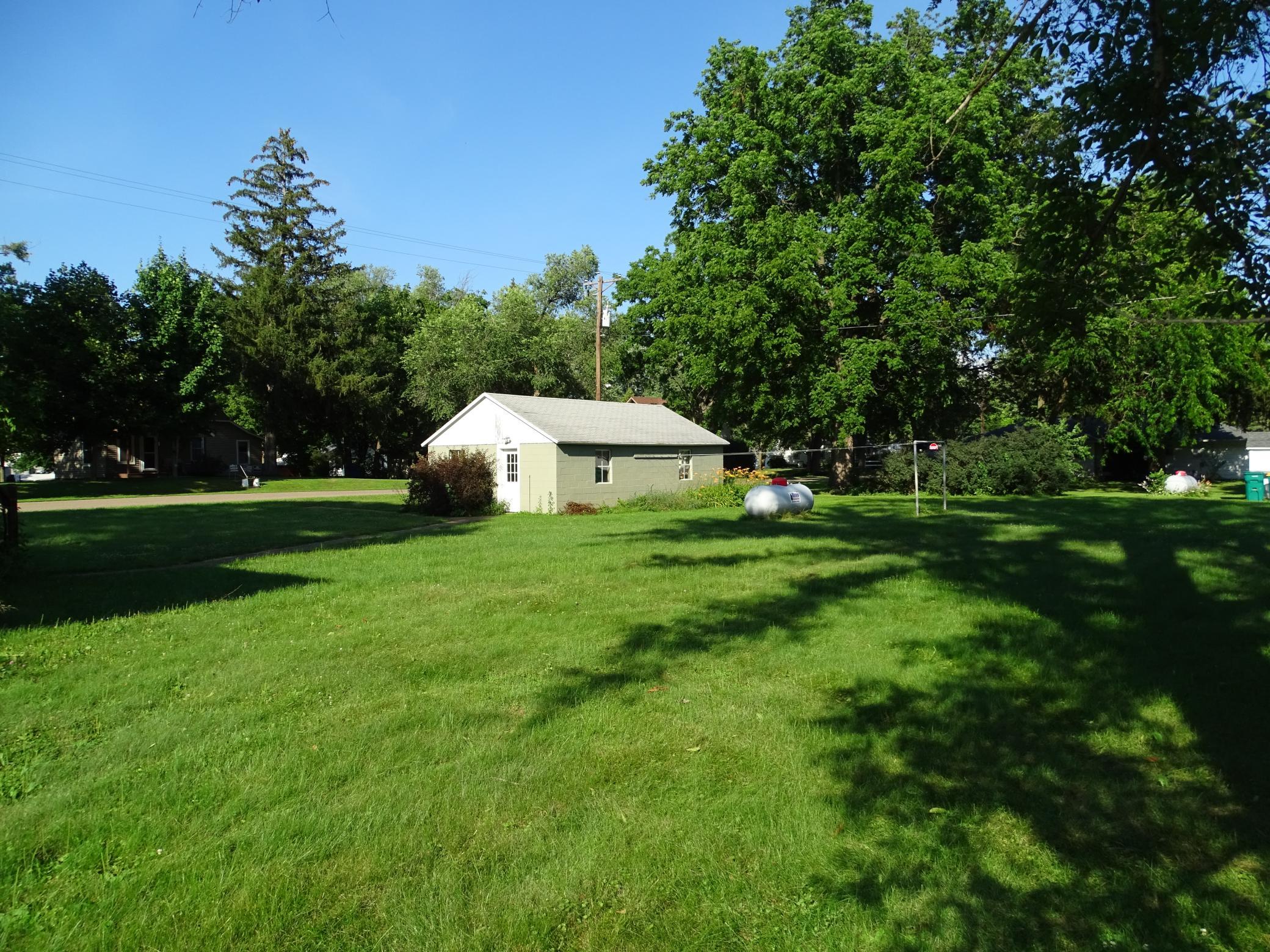 main property photo 5