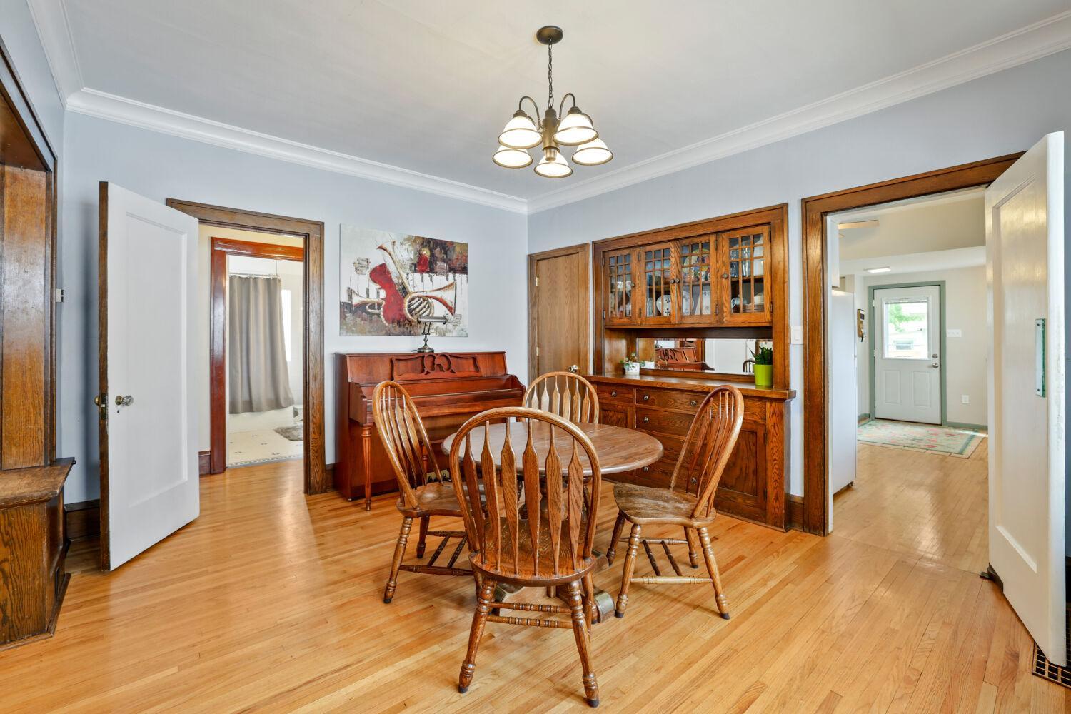 main property photo 5
