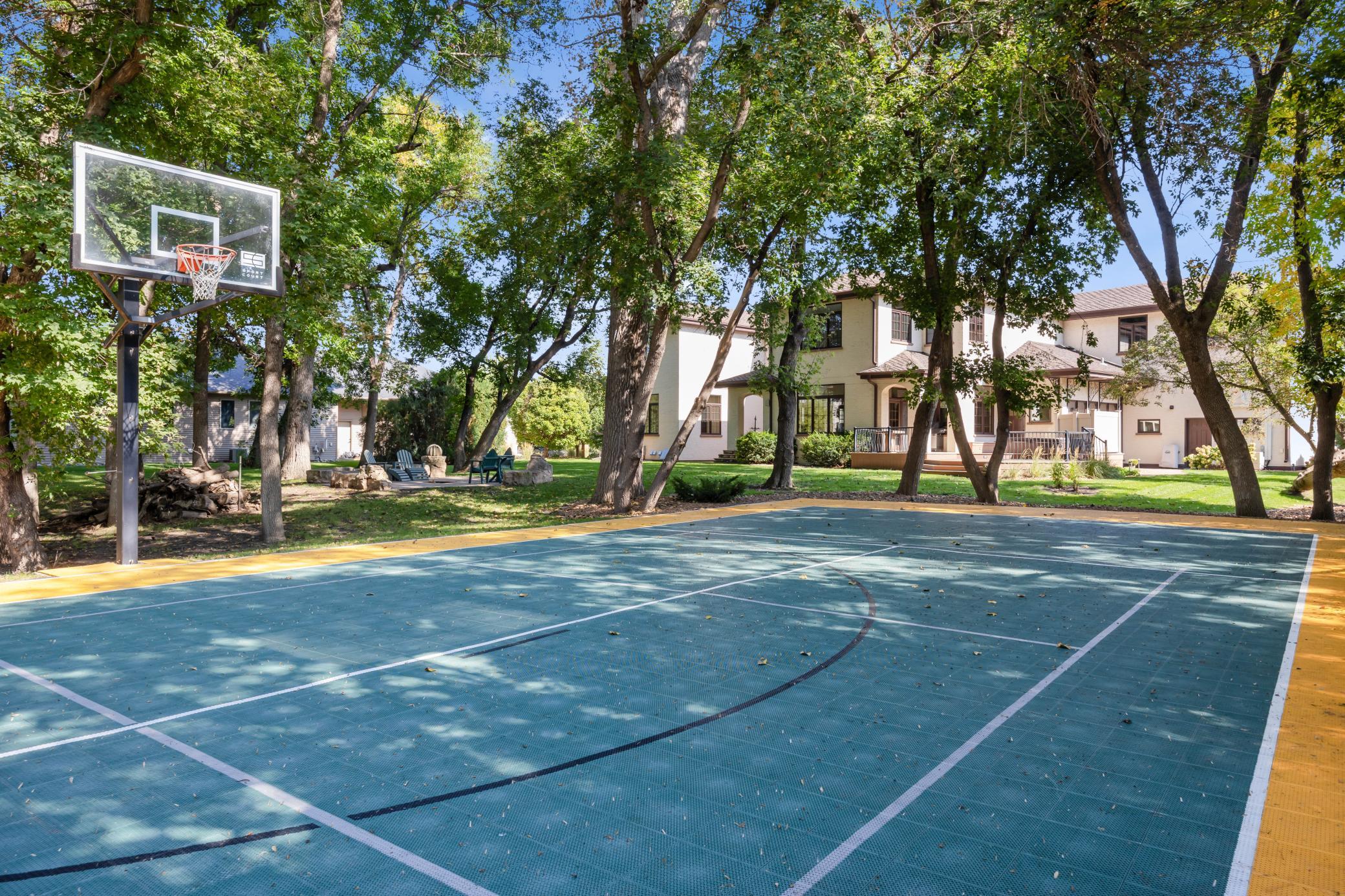 main property photo 14