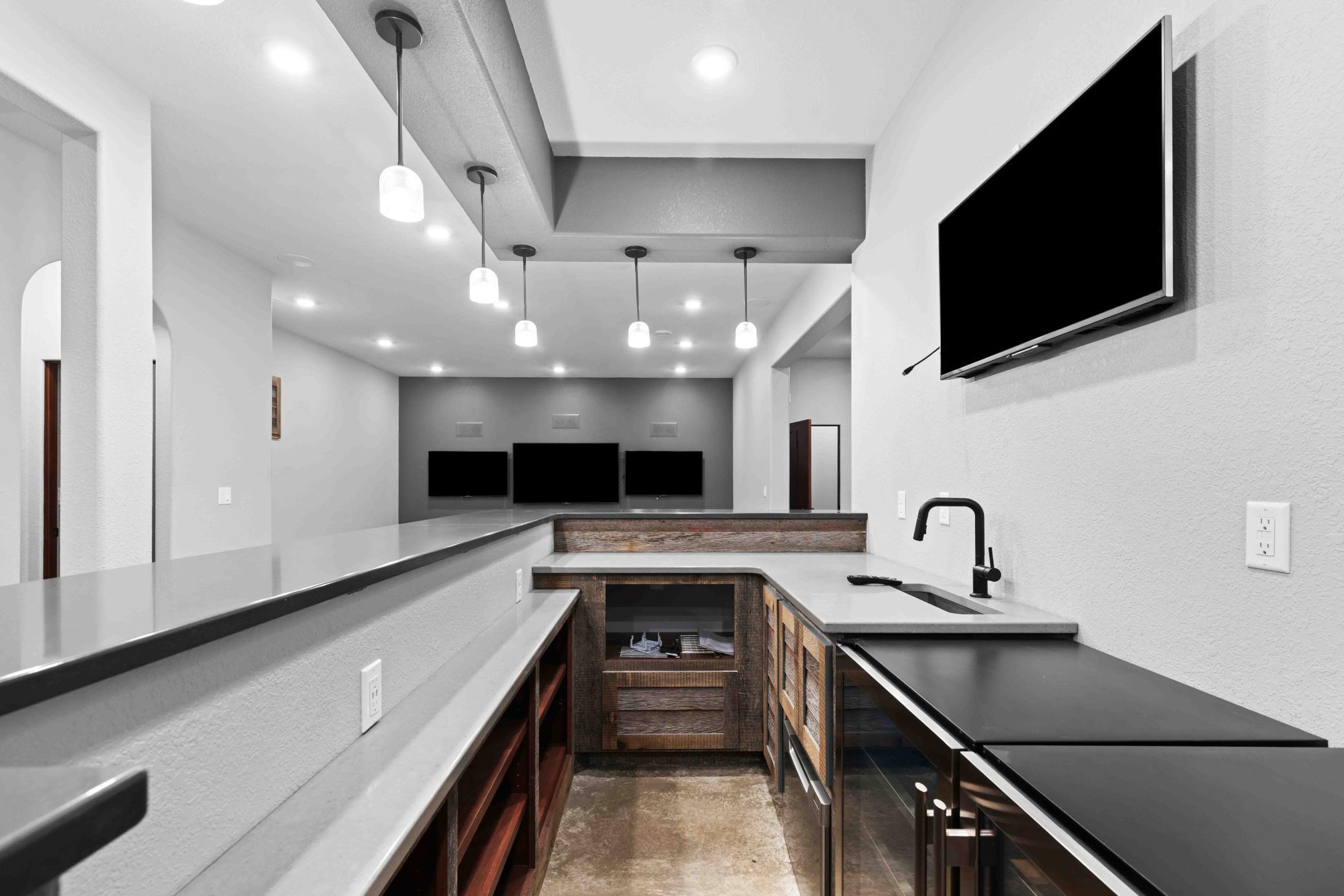 main property photo 84
