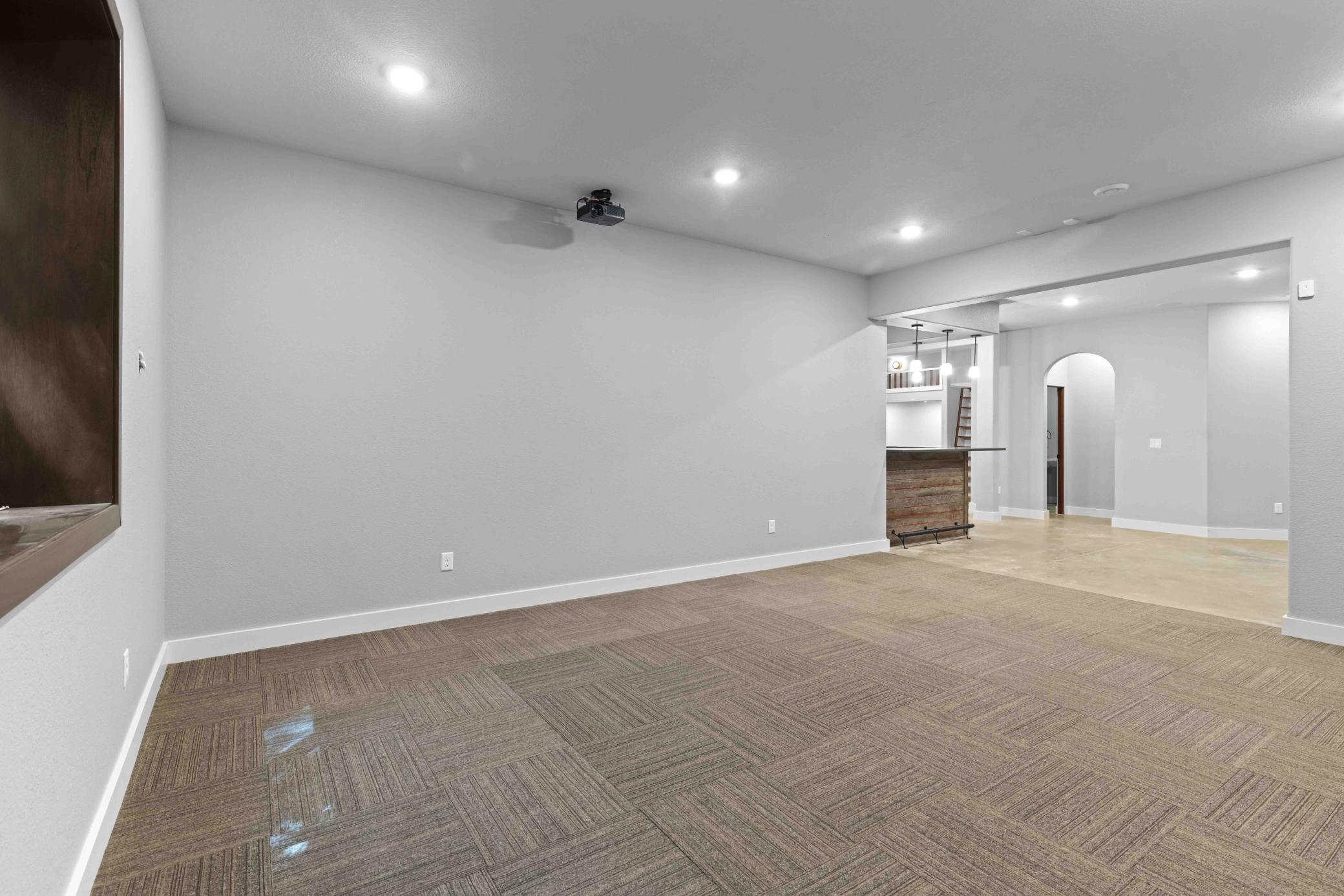main property photo 89