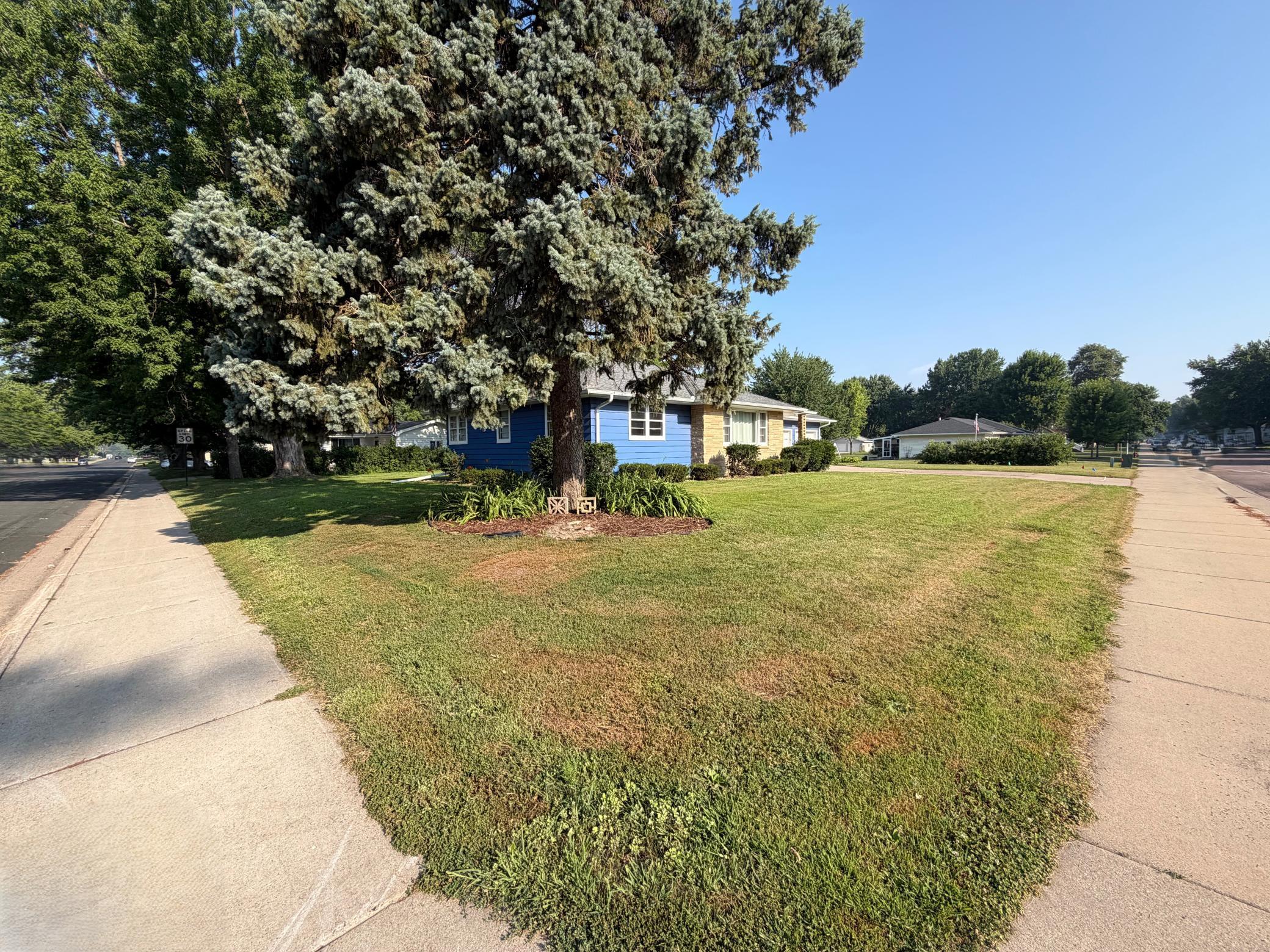 main property photo 36