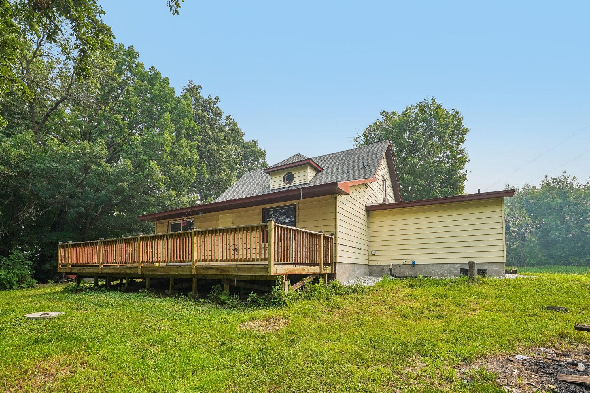 main property photo 40