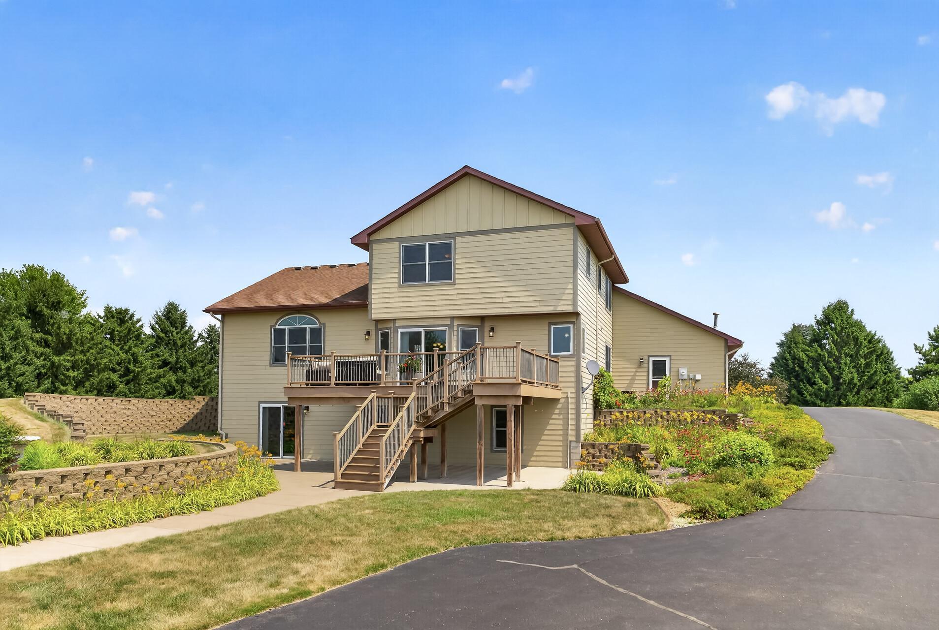 main property photo 45