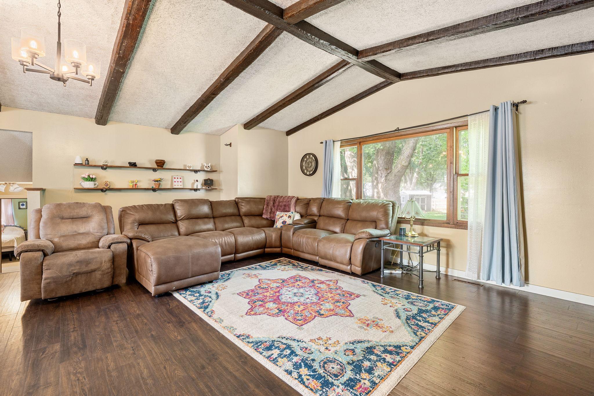 main property photo 25