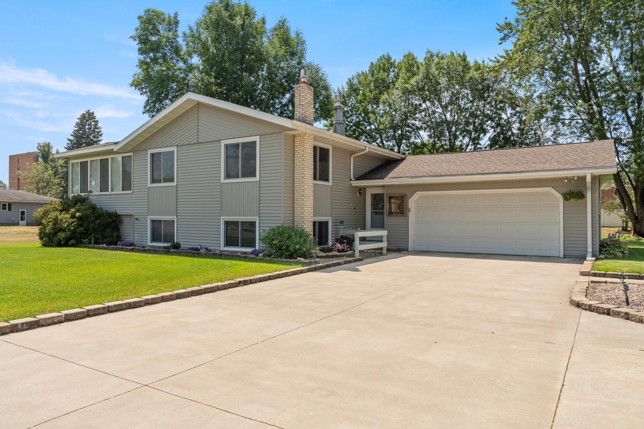 main property photo 31