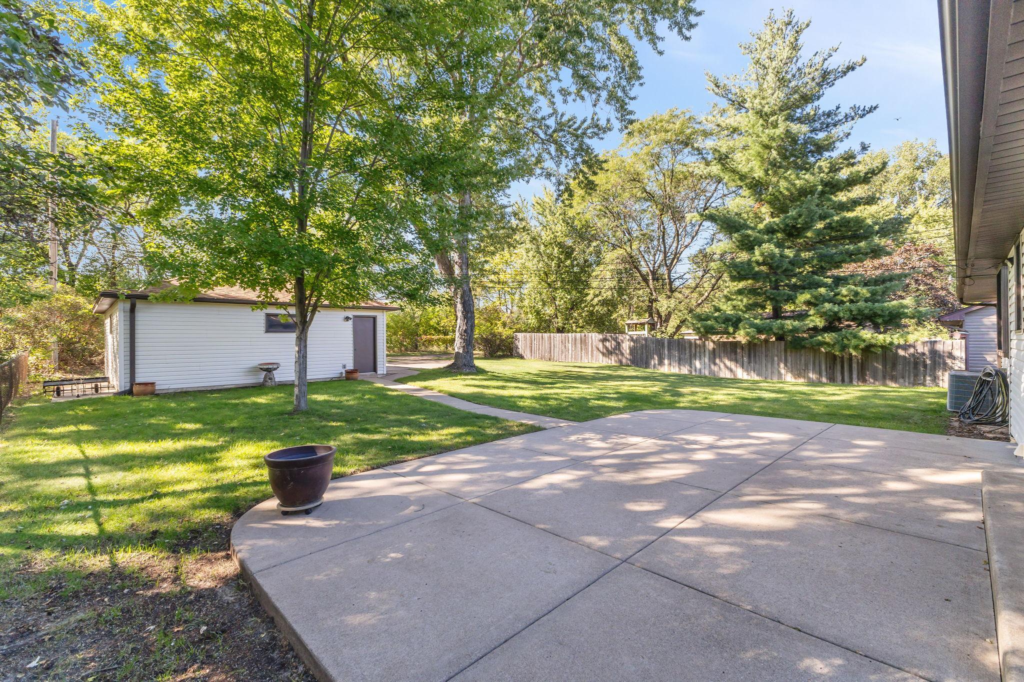 main property photo 31