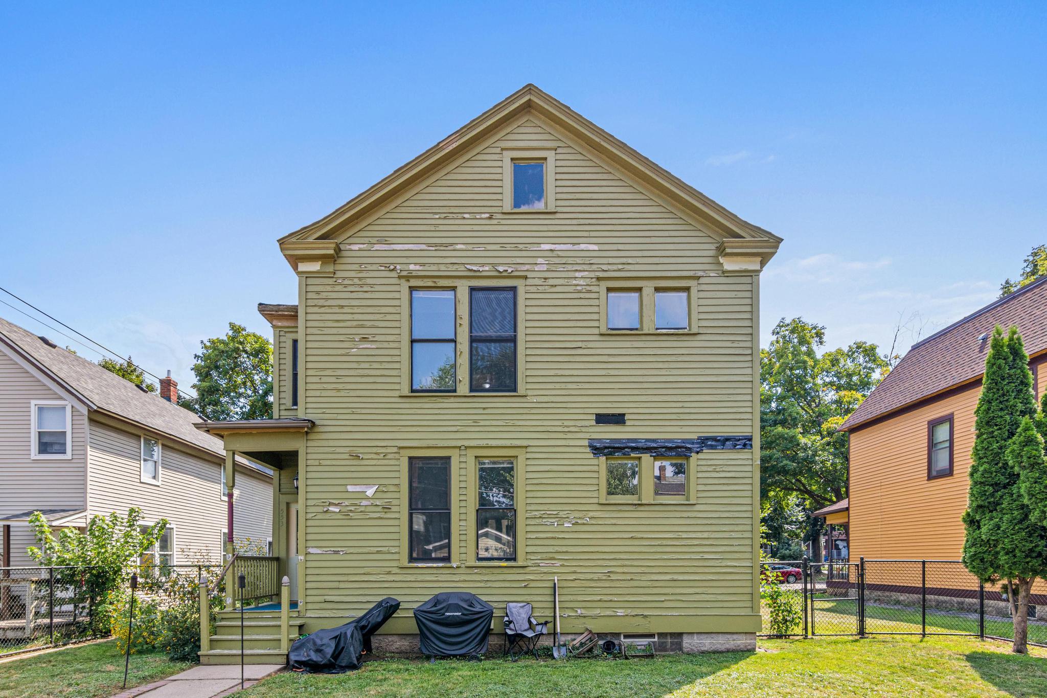 main property photo 44