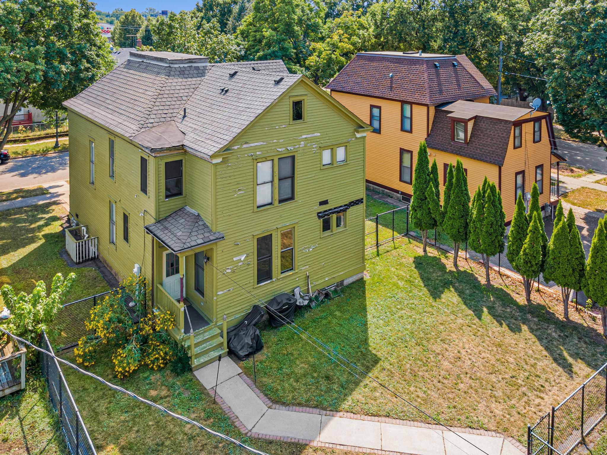 main property photo 49