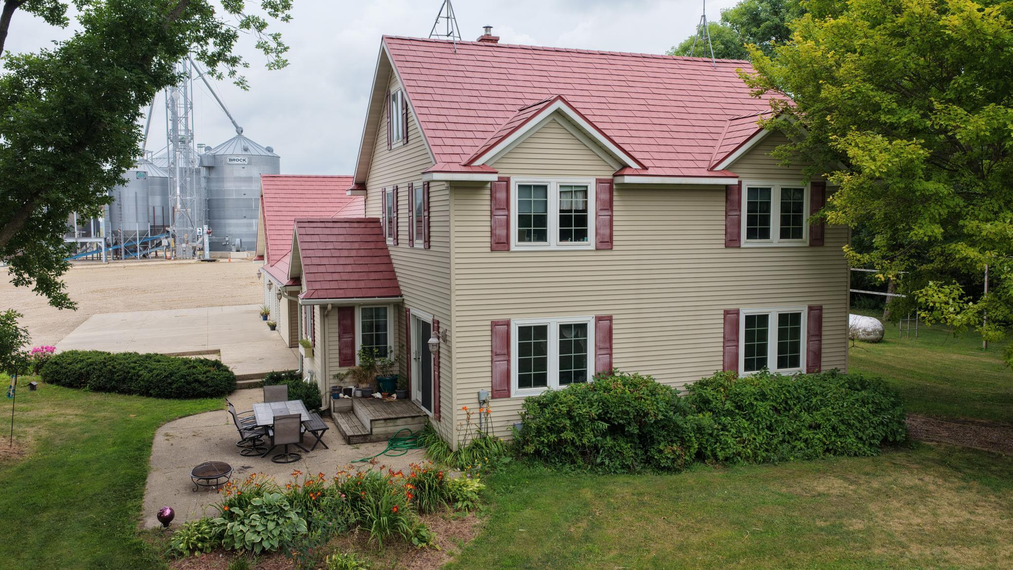 main property photo 106