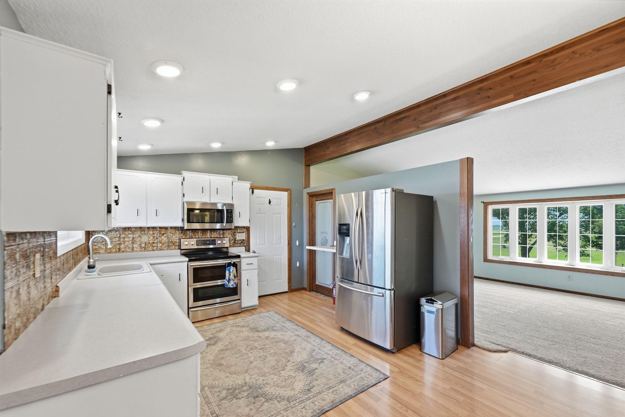 main property photo 37