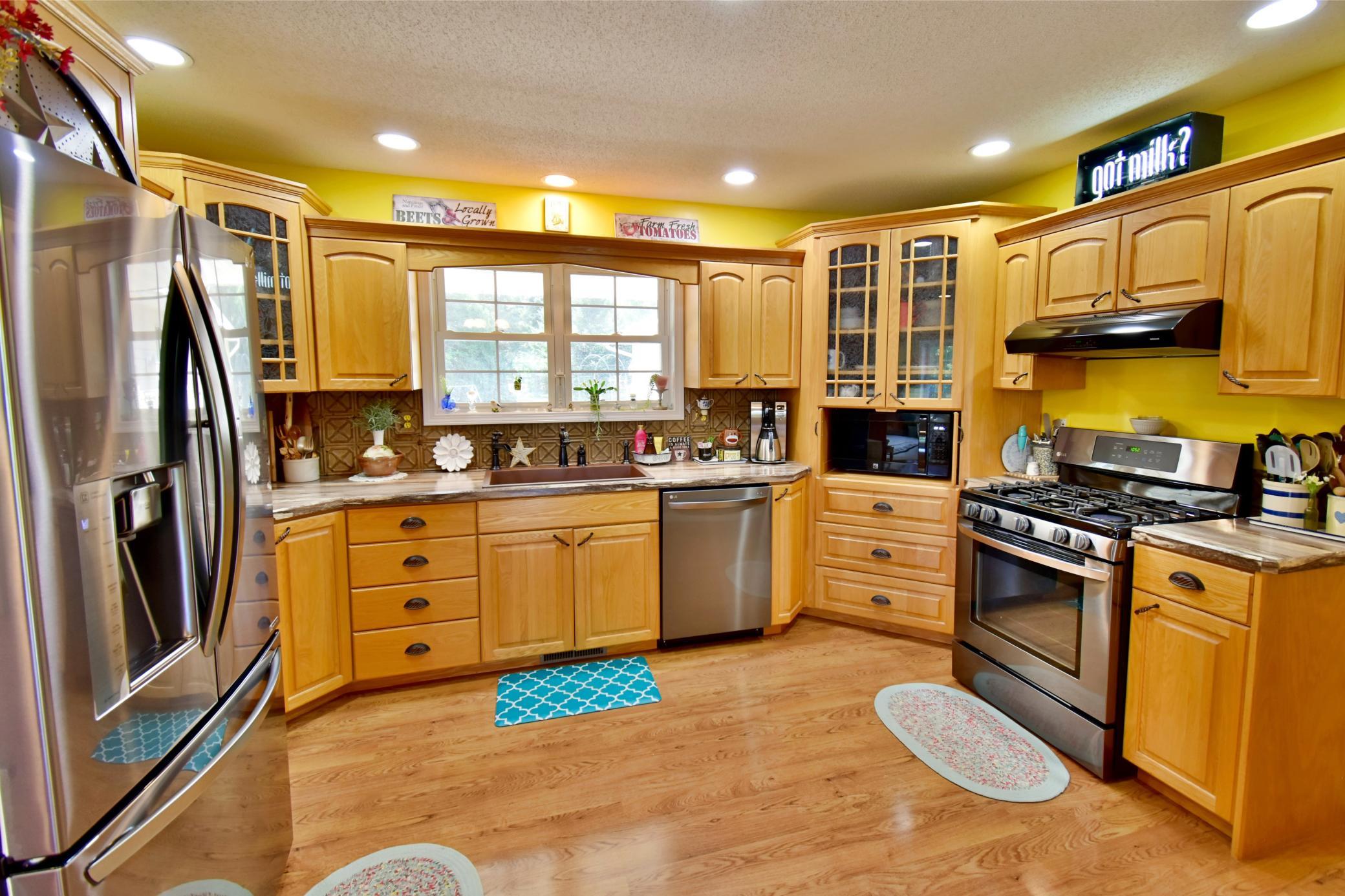 main property photo 14