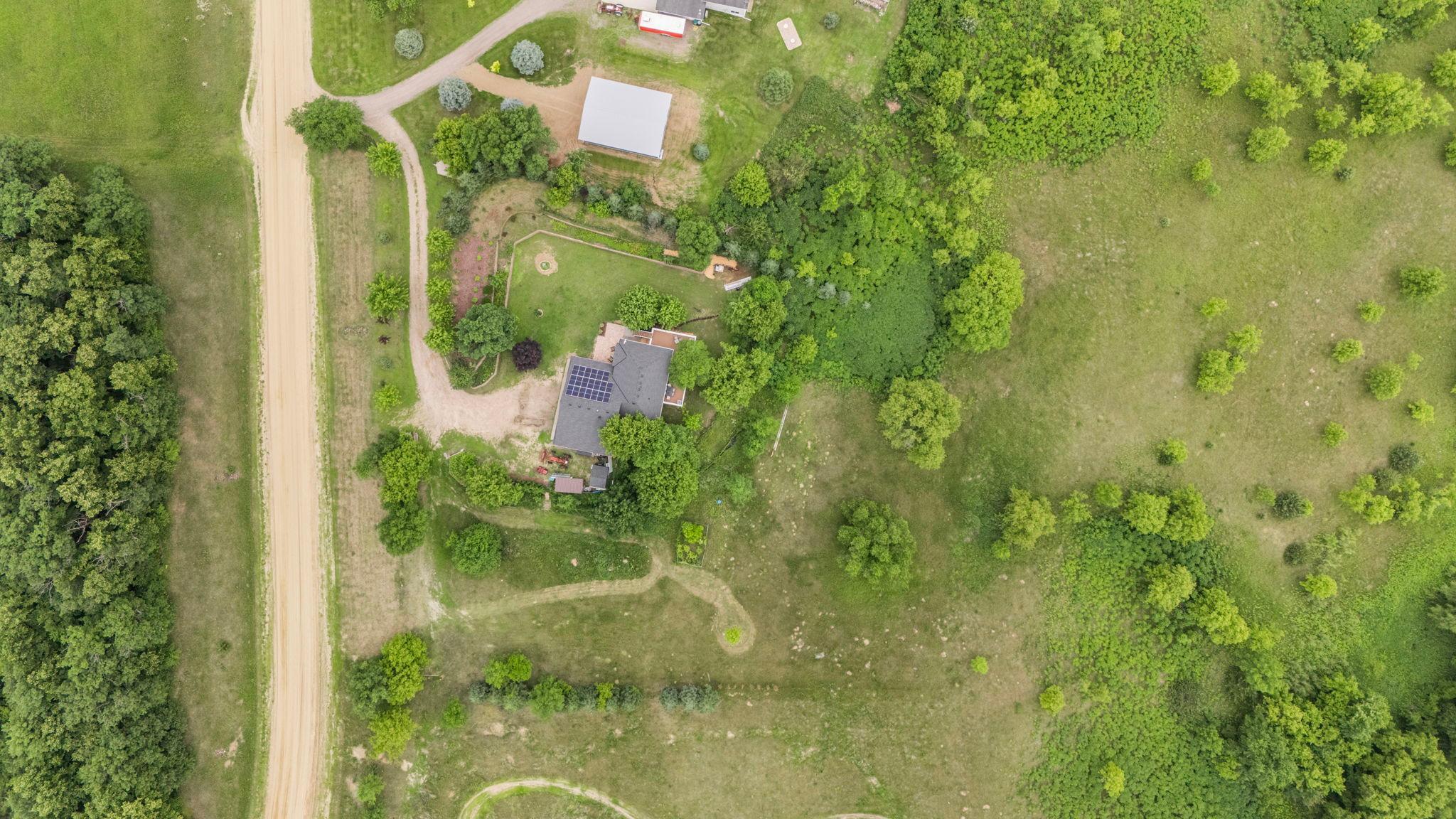 main property photo 41