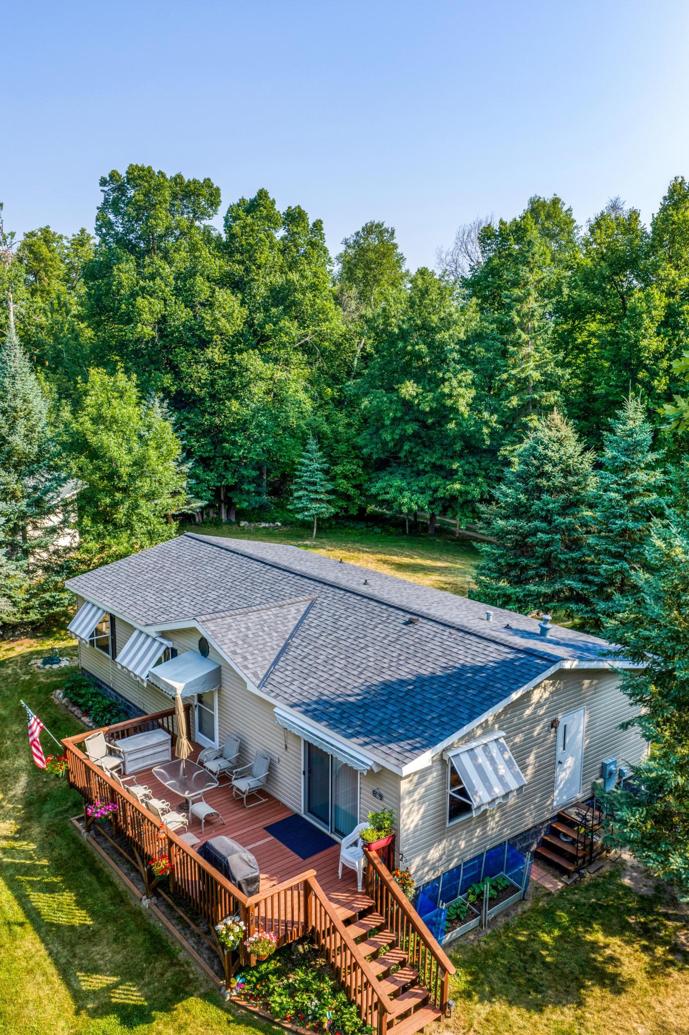 main property photo 23