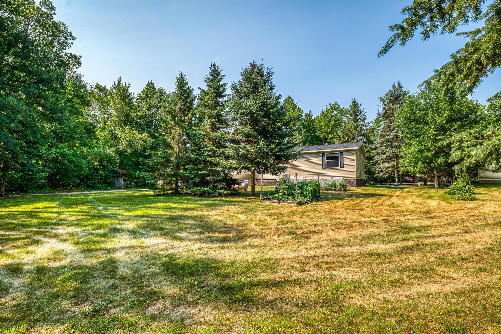 main property photo 40
