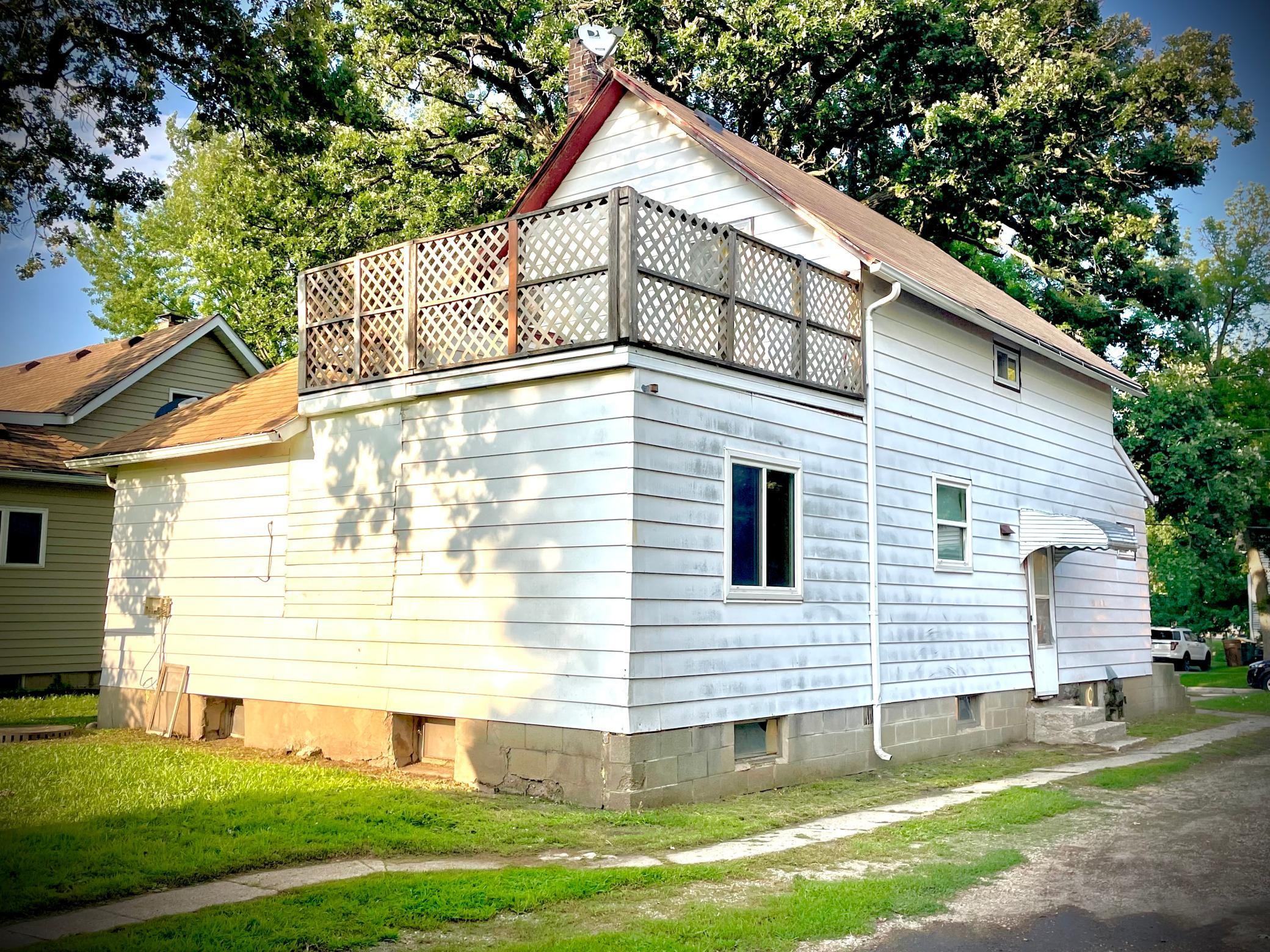 main property photo 6