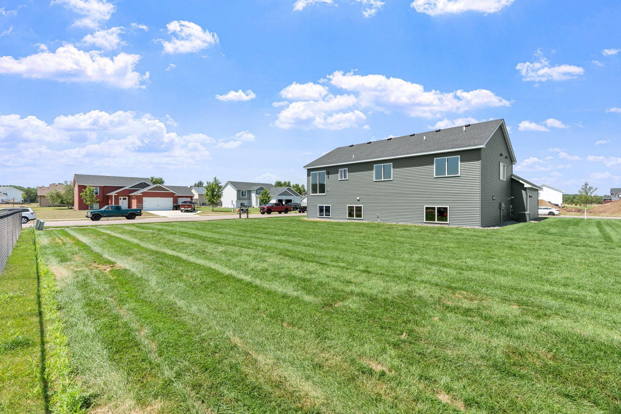 main property photo 5