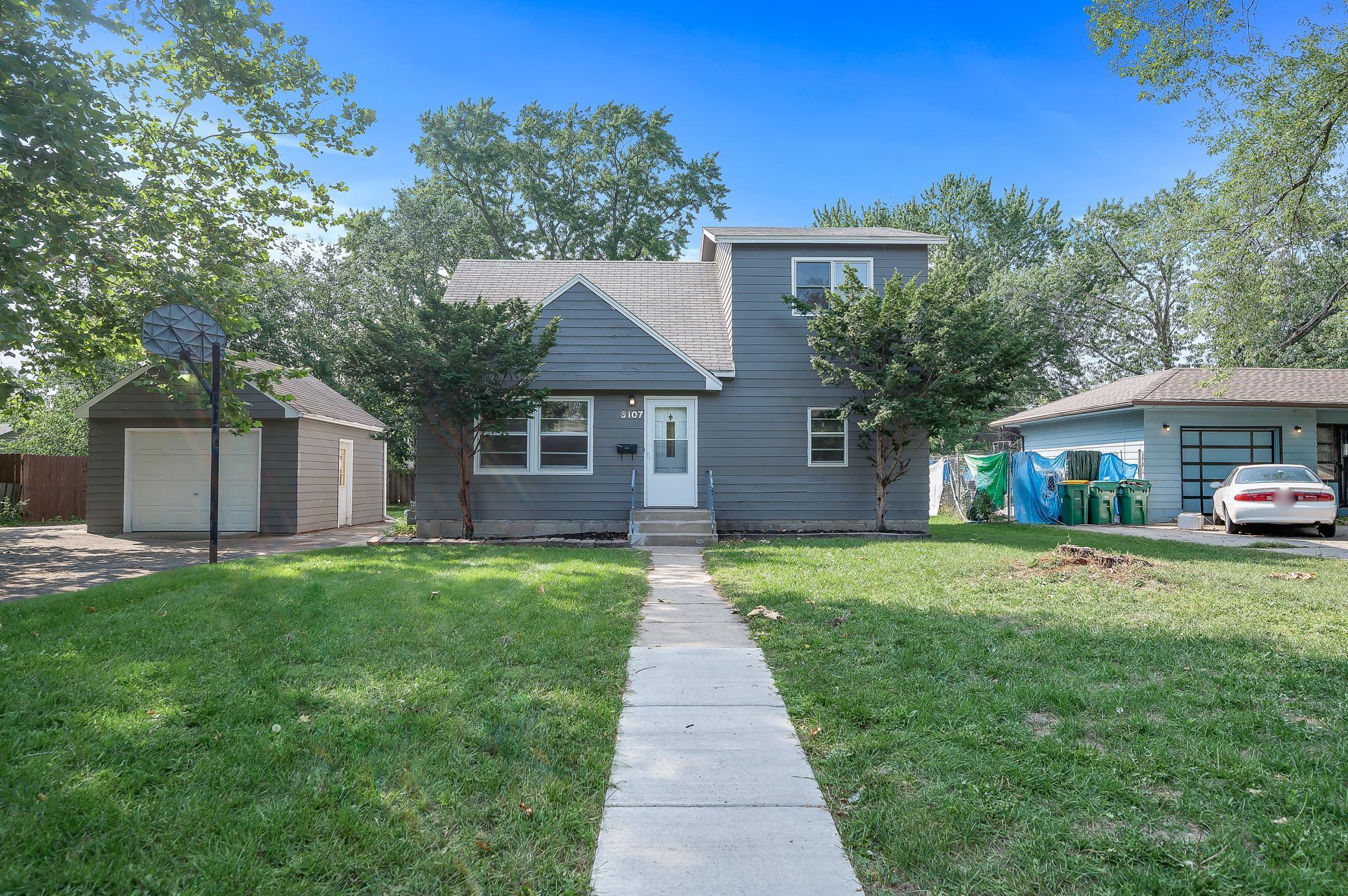 main property photo 2