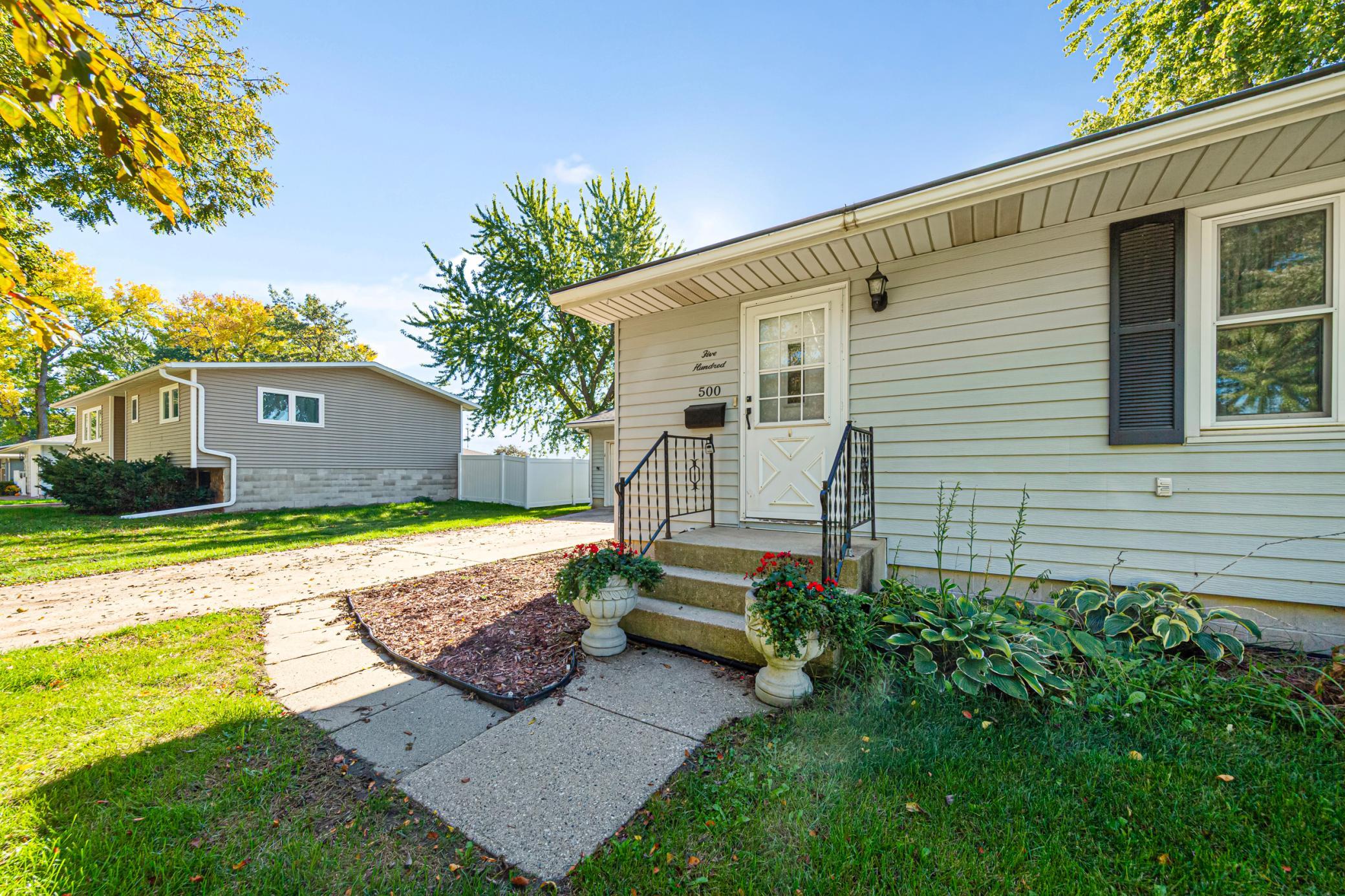 main property photo 4