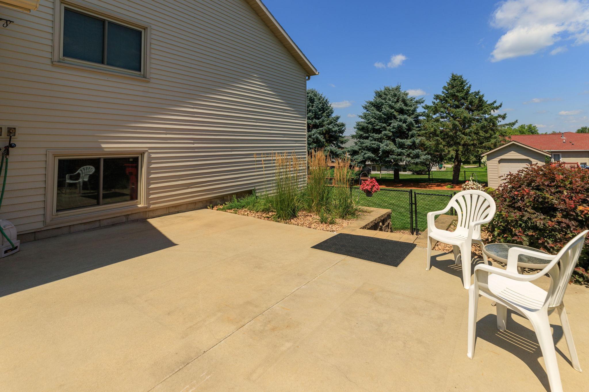 main property photo 29