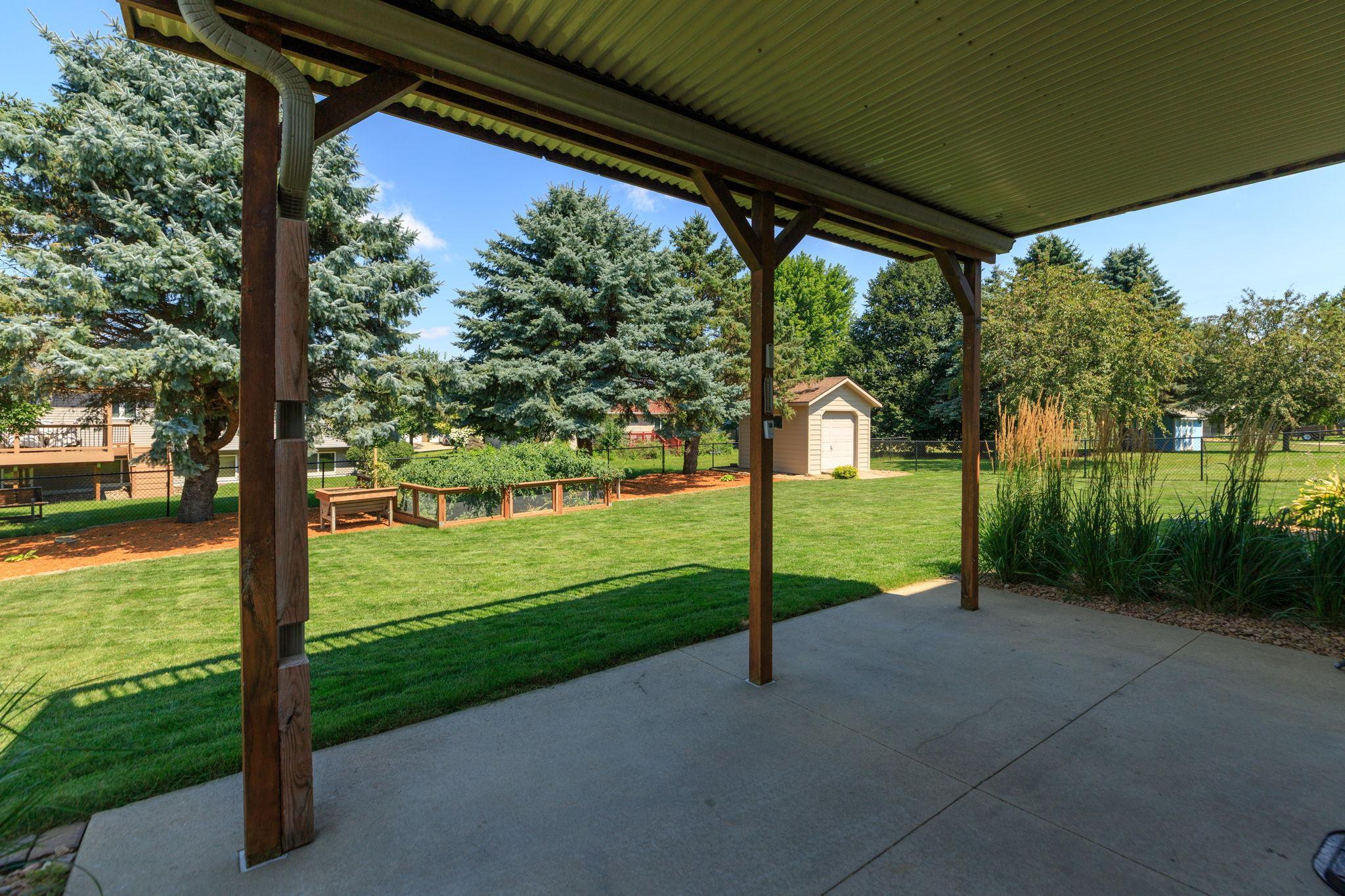 main property photo 33