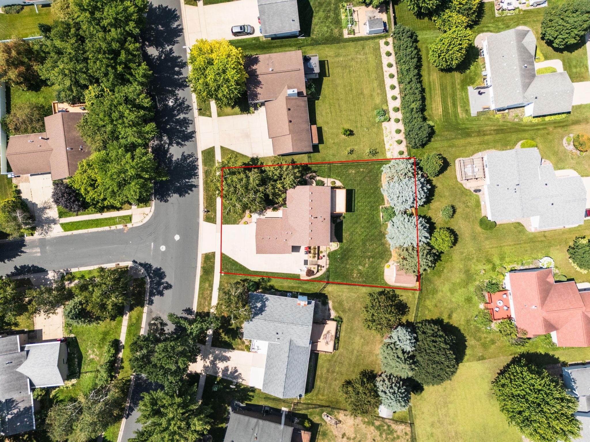 main property photo 40