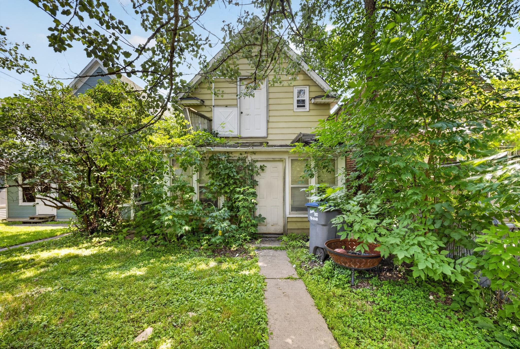 main property photo 12