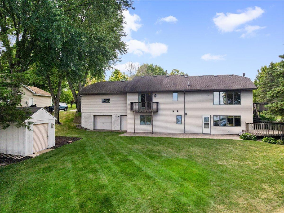 main property photo 41