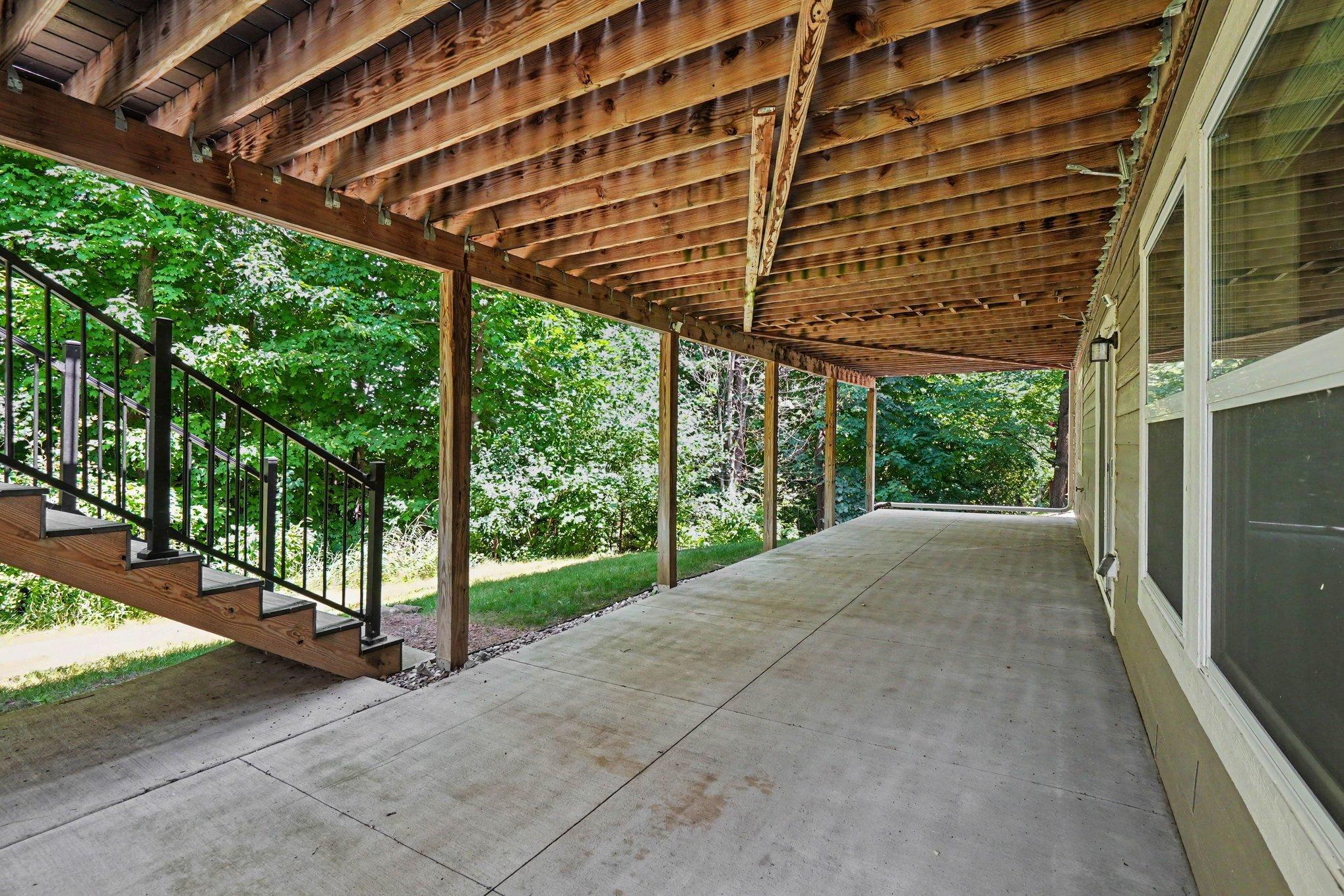 main property photo 51