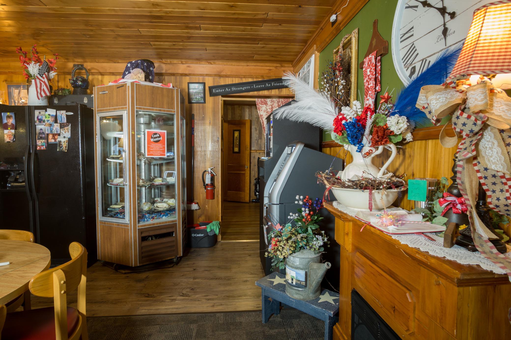 main property photo 14