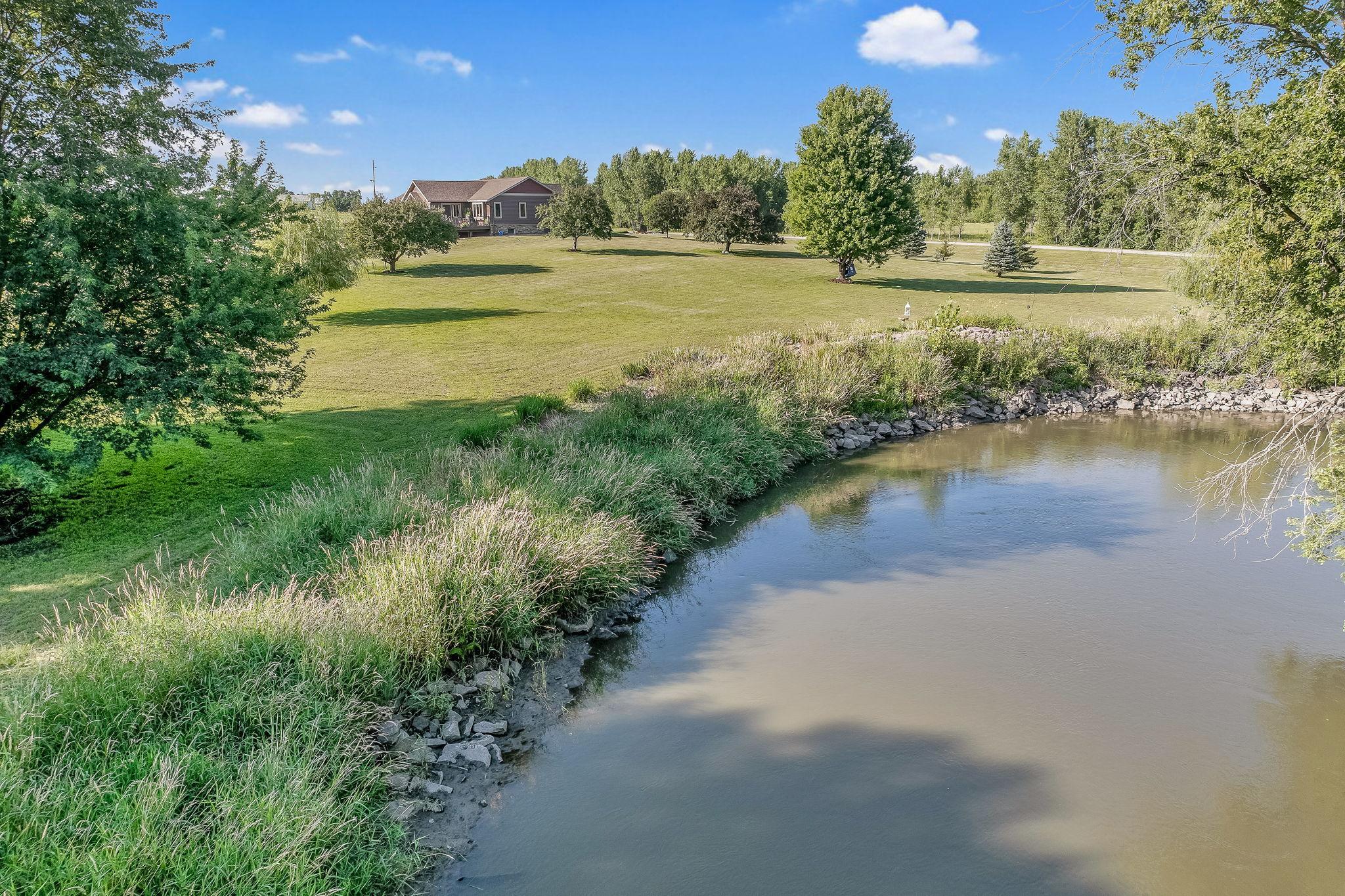 main property photo 18