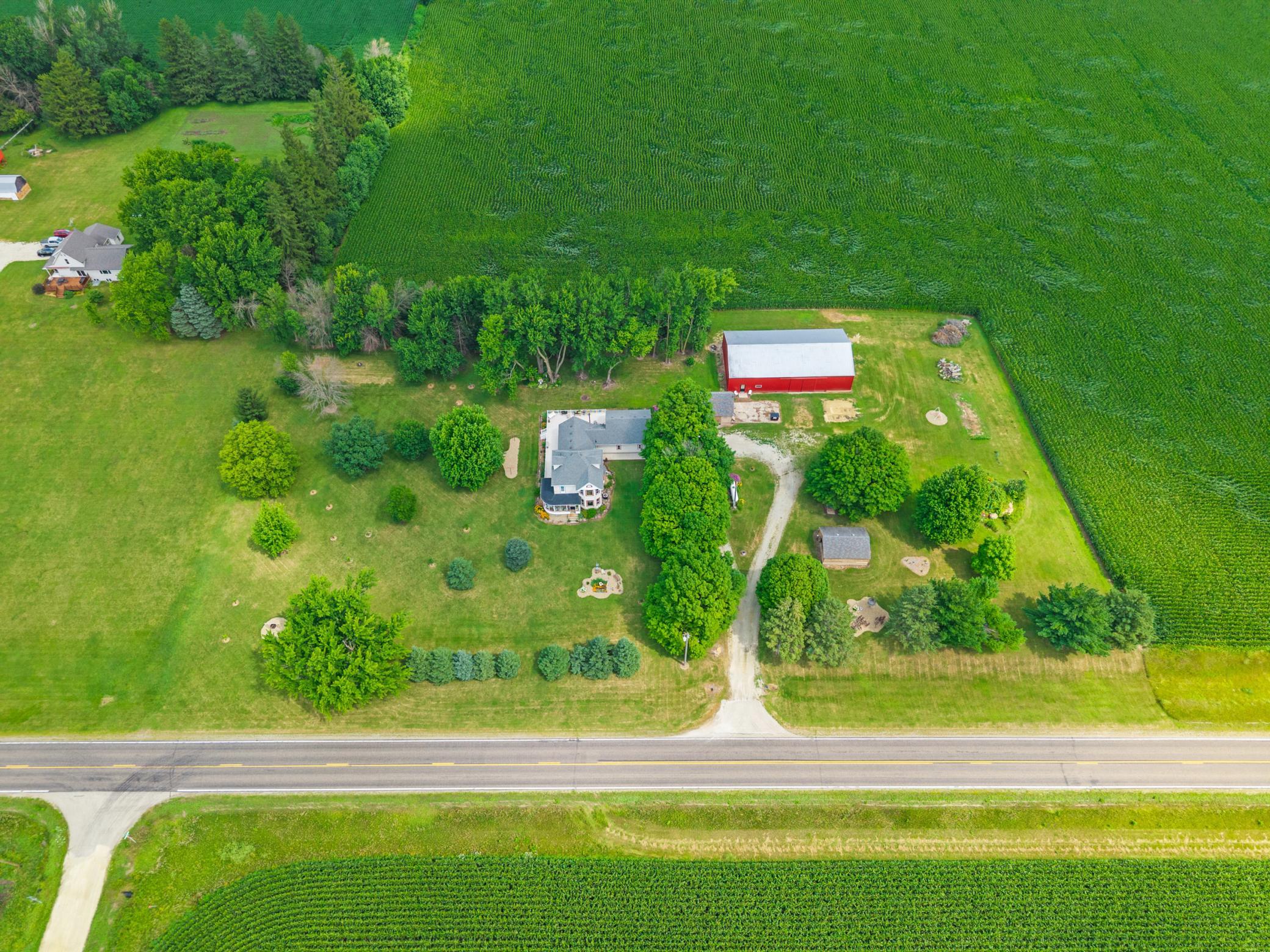 main property photo 4