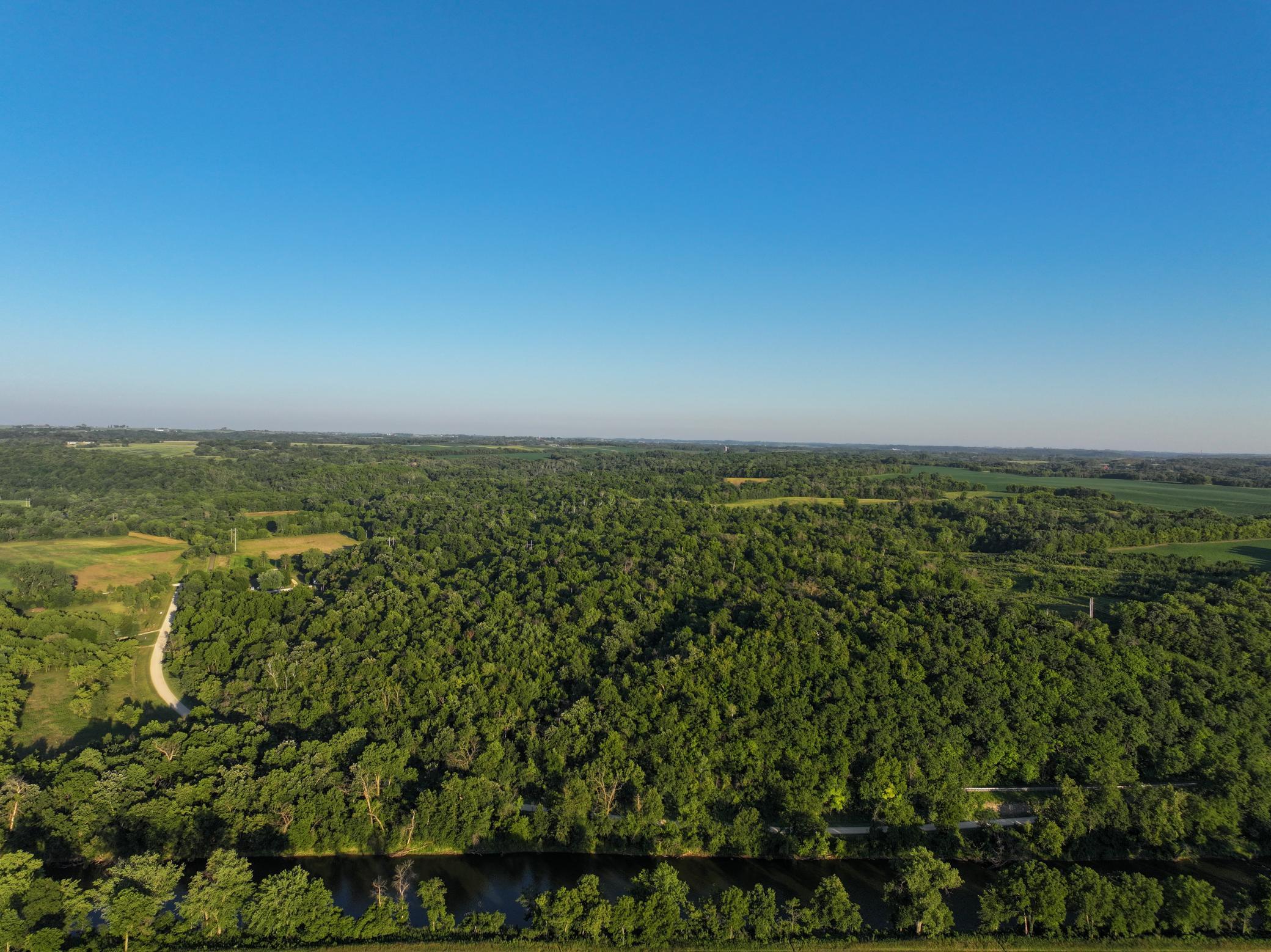 main property photo 7