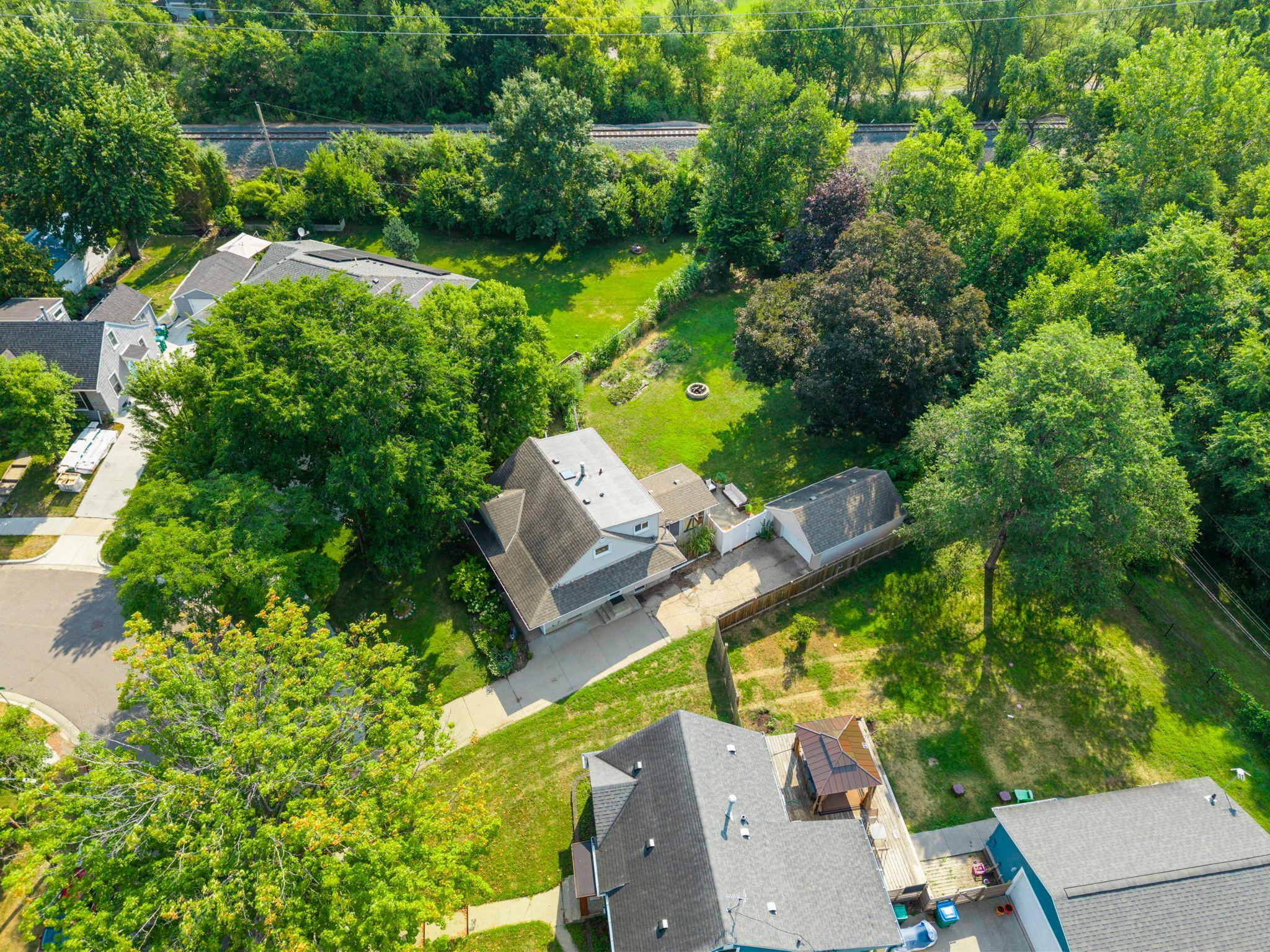 main property photo 44