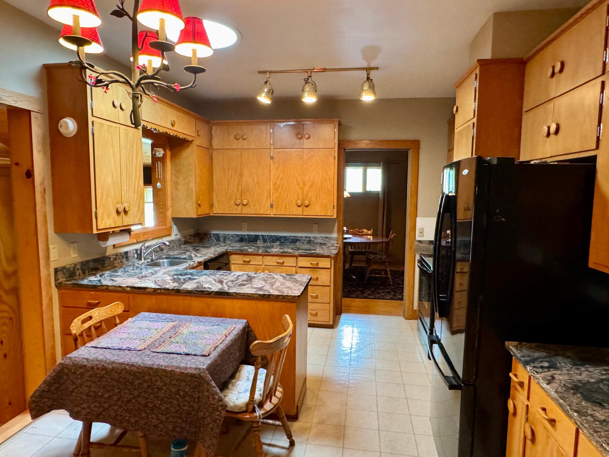 main property photo 9