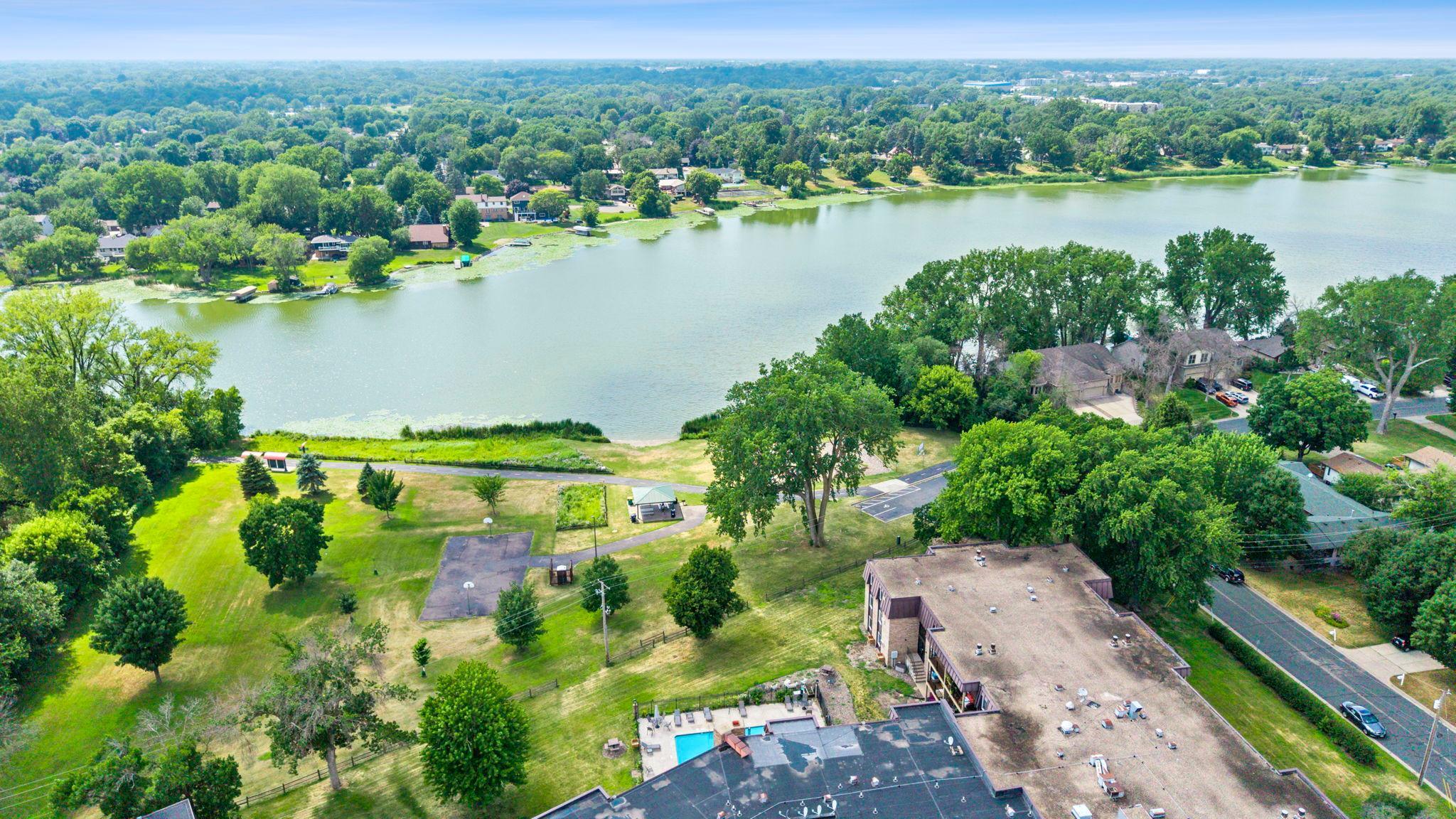 main property photo 23