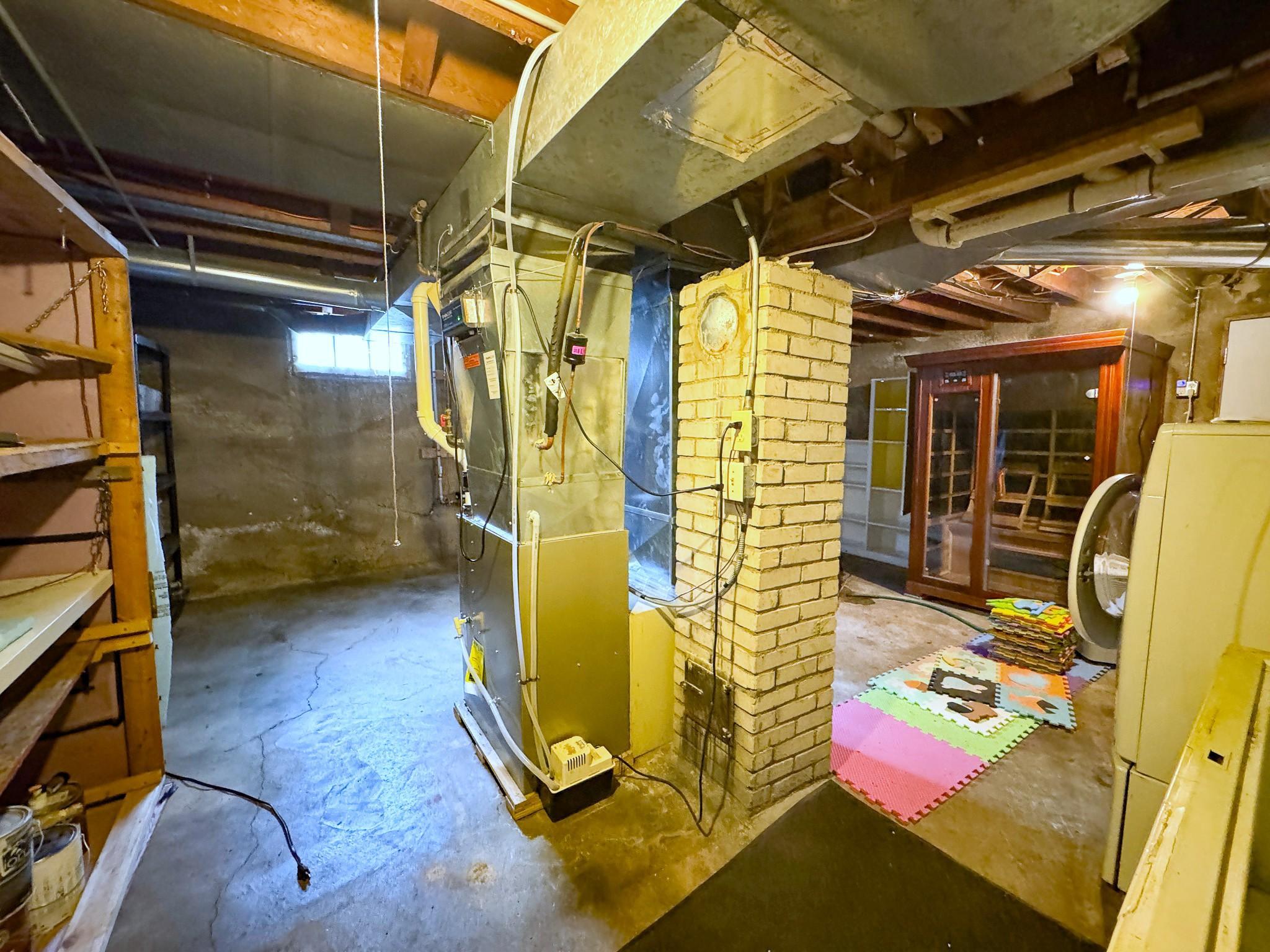main property photo 31