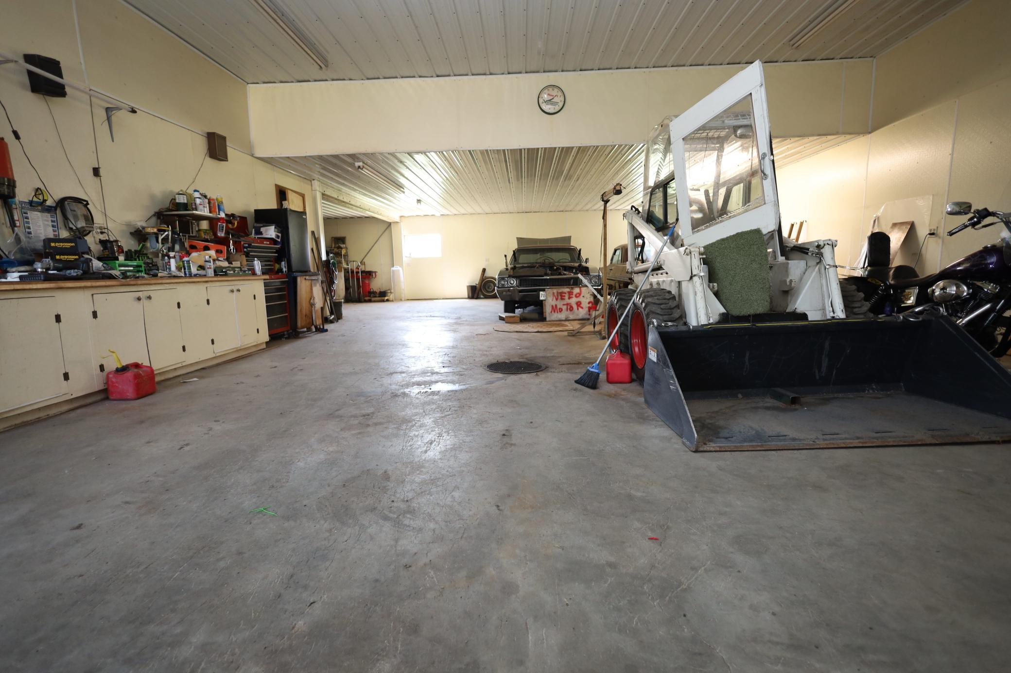 main property photo 15