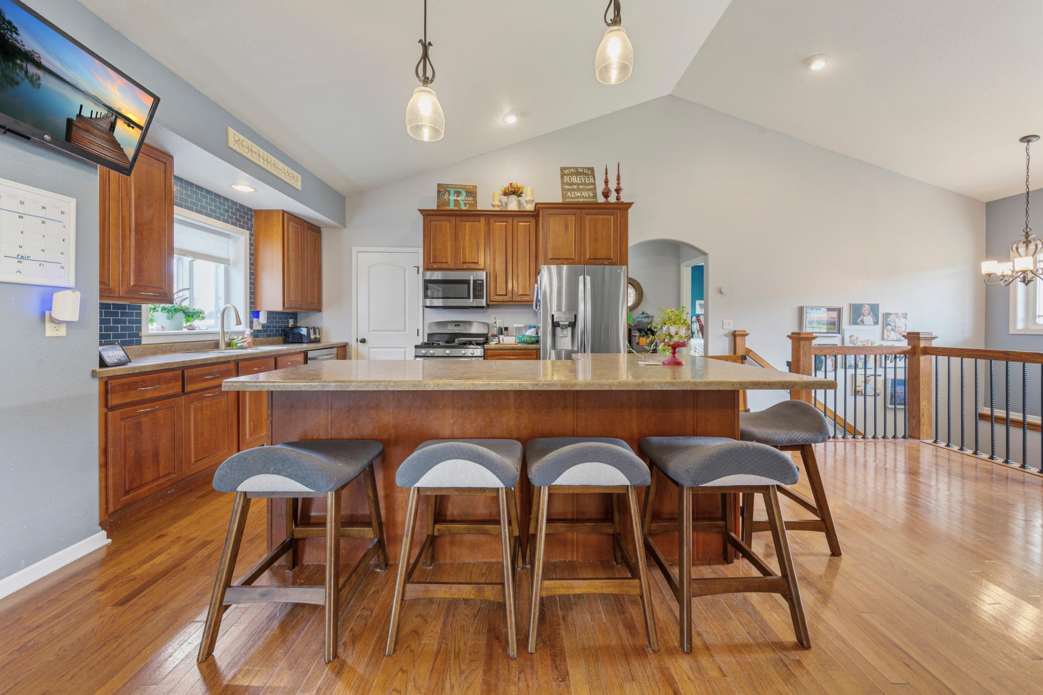 main property photo 15