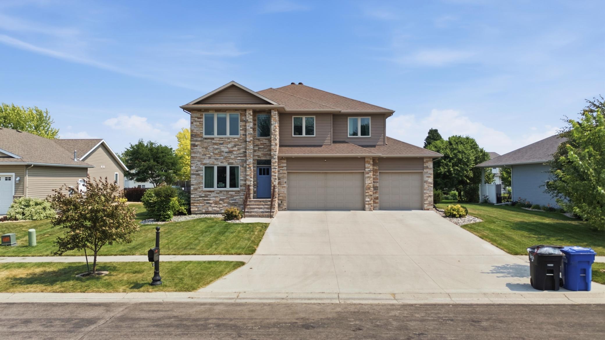main property photo 40