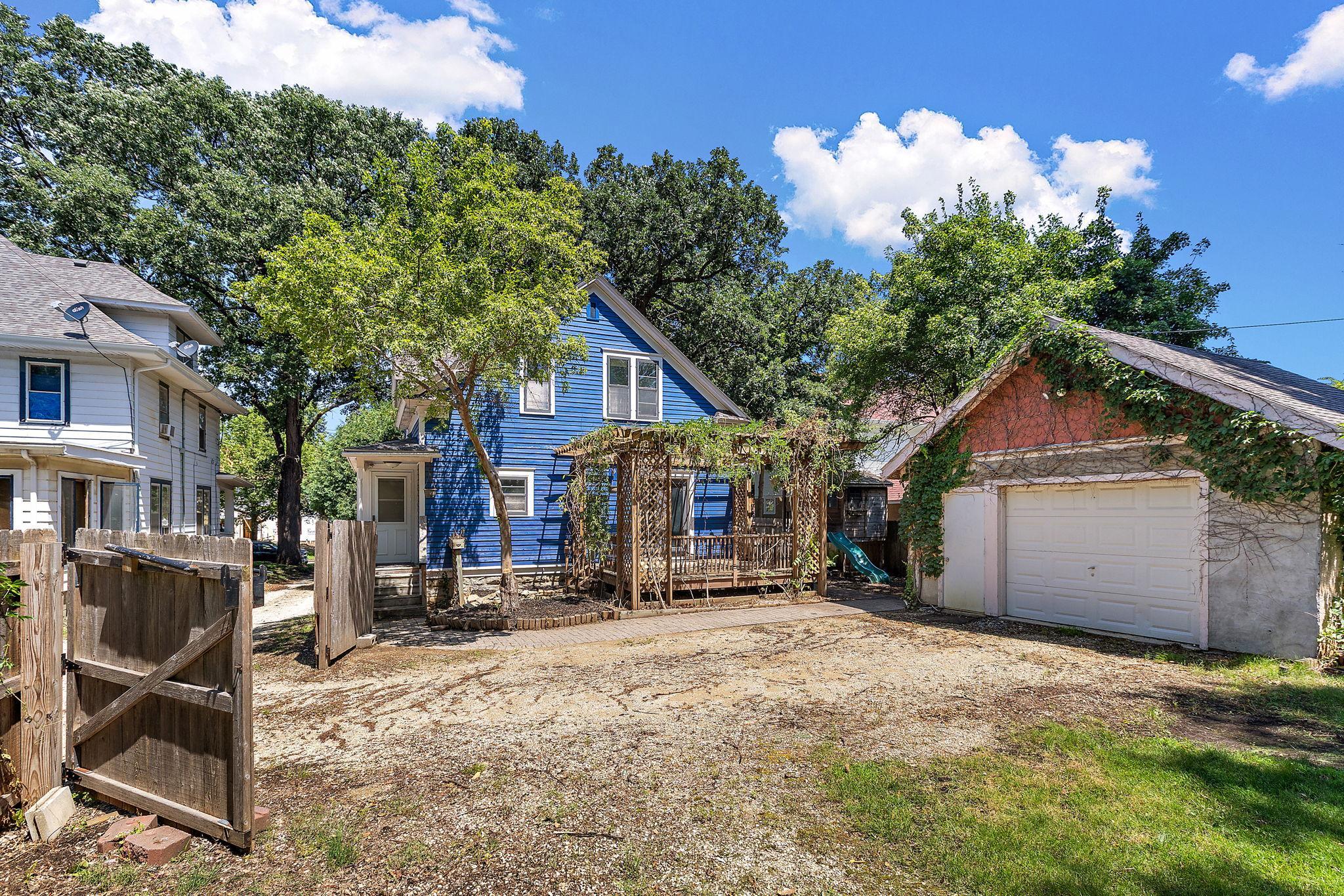 main property photo 7