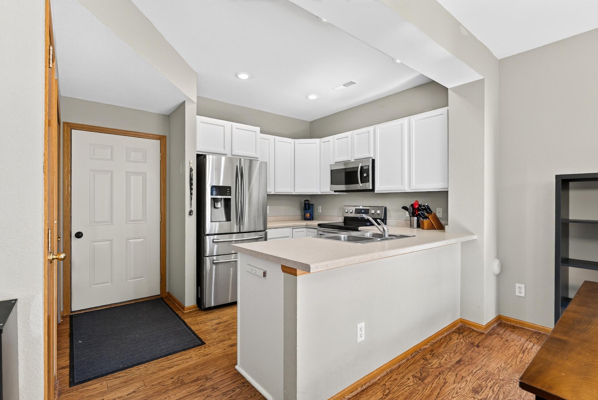 main property photo 17