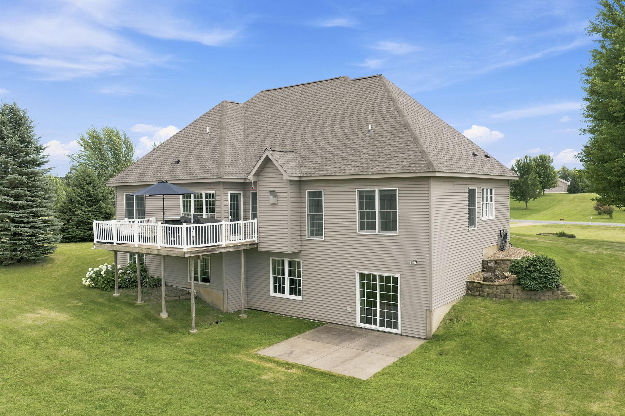 main property photo 33
