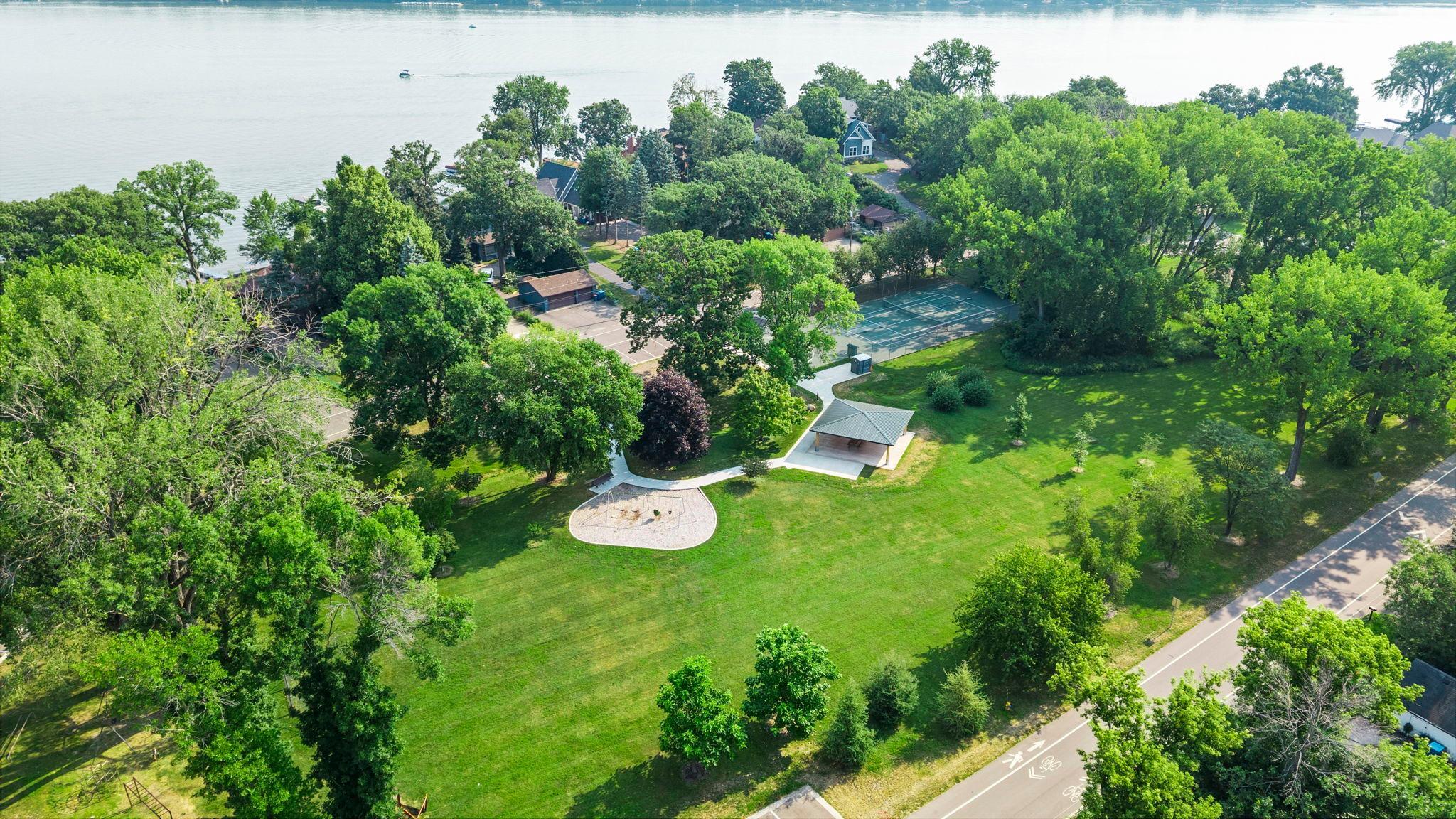 main property photo 39